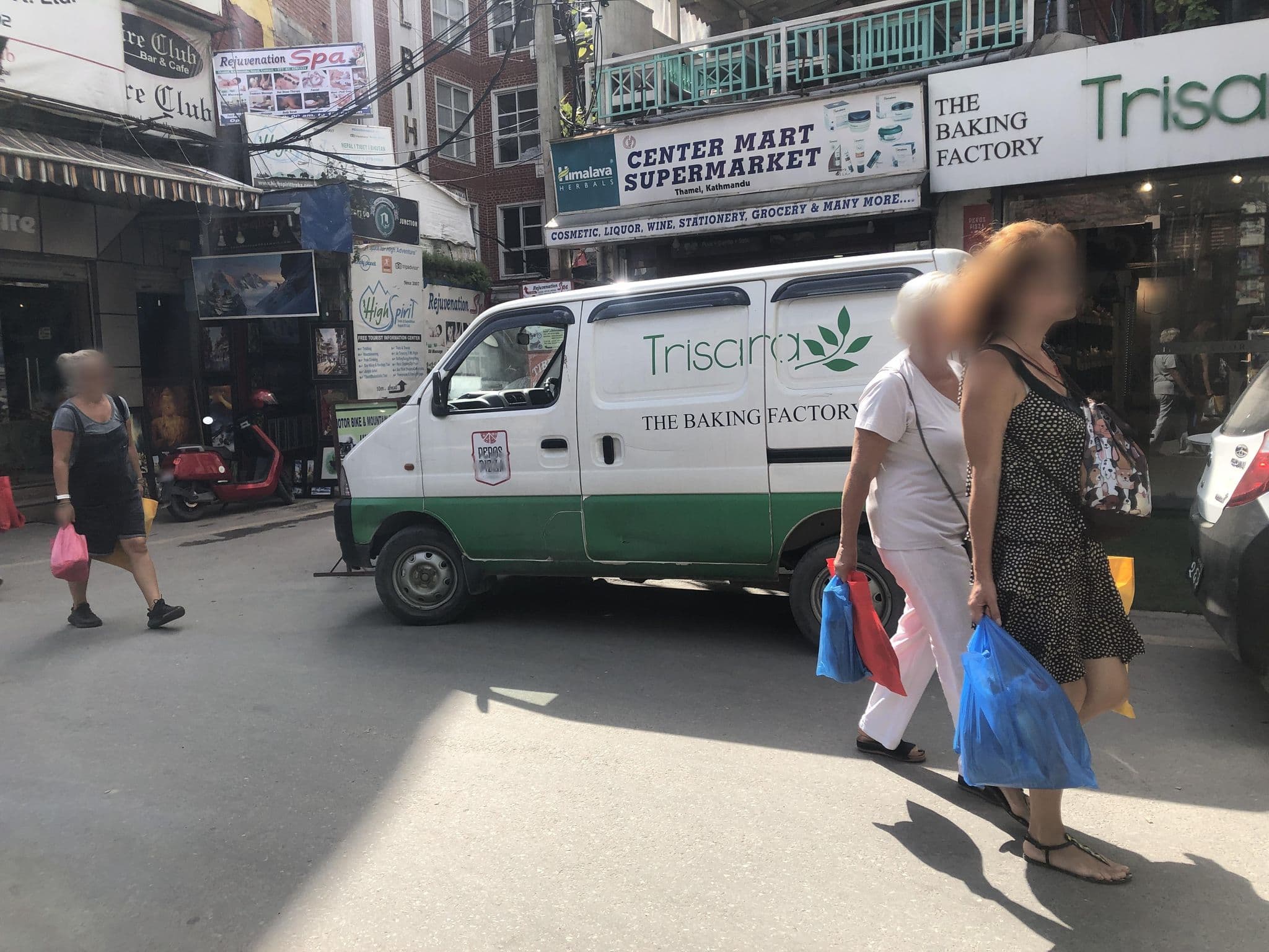 Street view near Hotel Country Villa Nagarkot, Kathmandu — © olily (CC BY-SA · Mapillary)