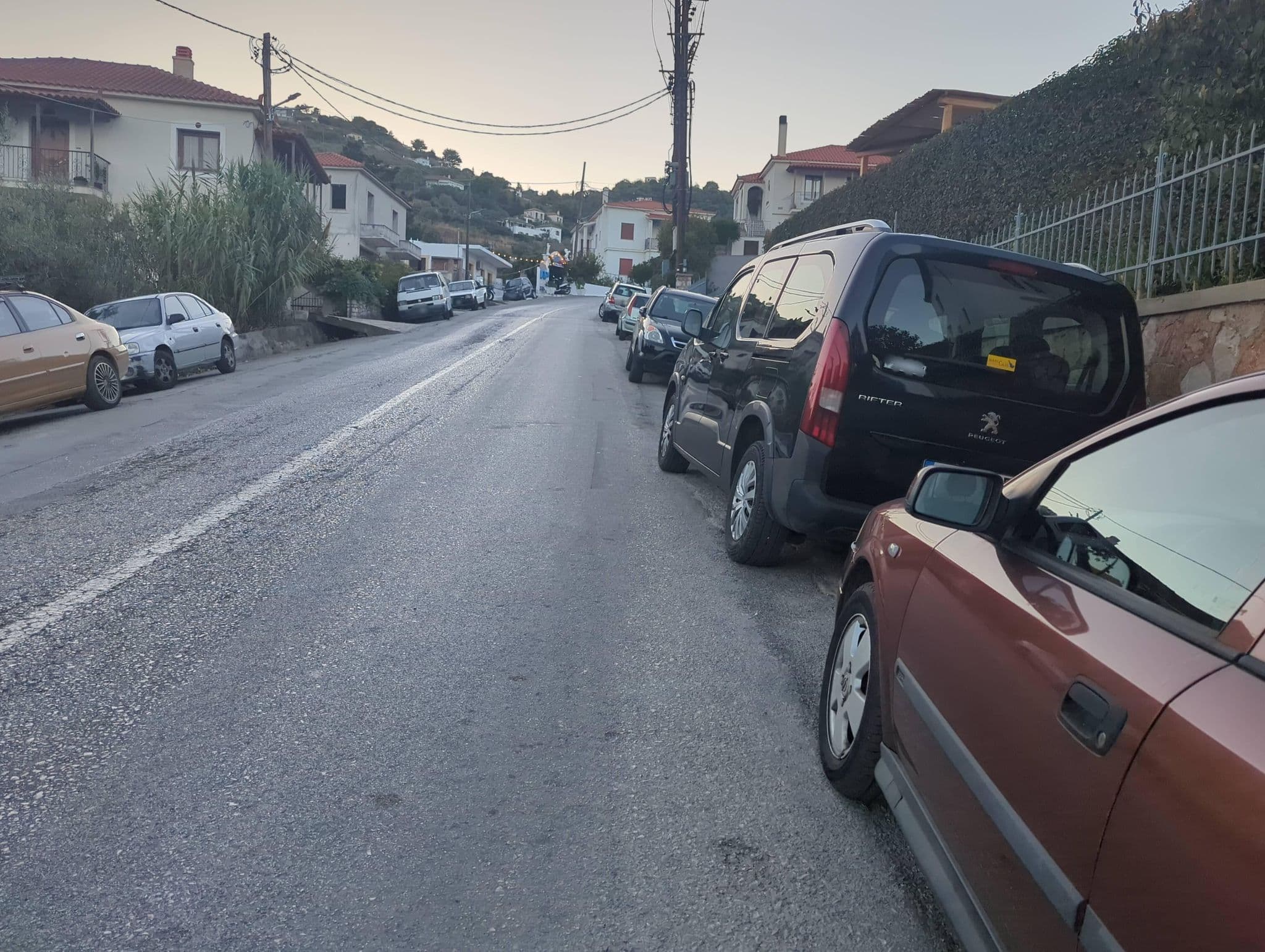 Street view near Aperitton Hotel Skopelos, Skópelos — © Trick17 (CC BY-SA · Mapillary)