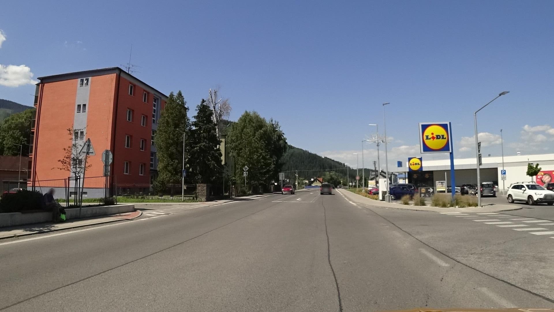 Street view near Hýbadlo, Liptovský Hrádok — © kino (CC BY-SA · Mapillary)