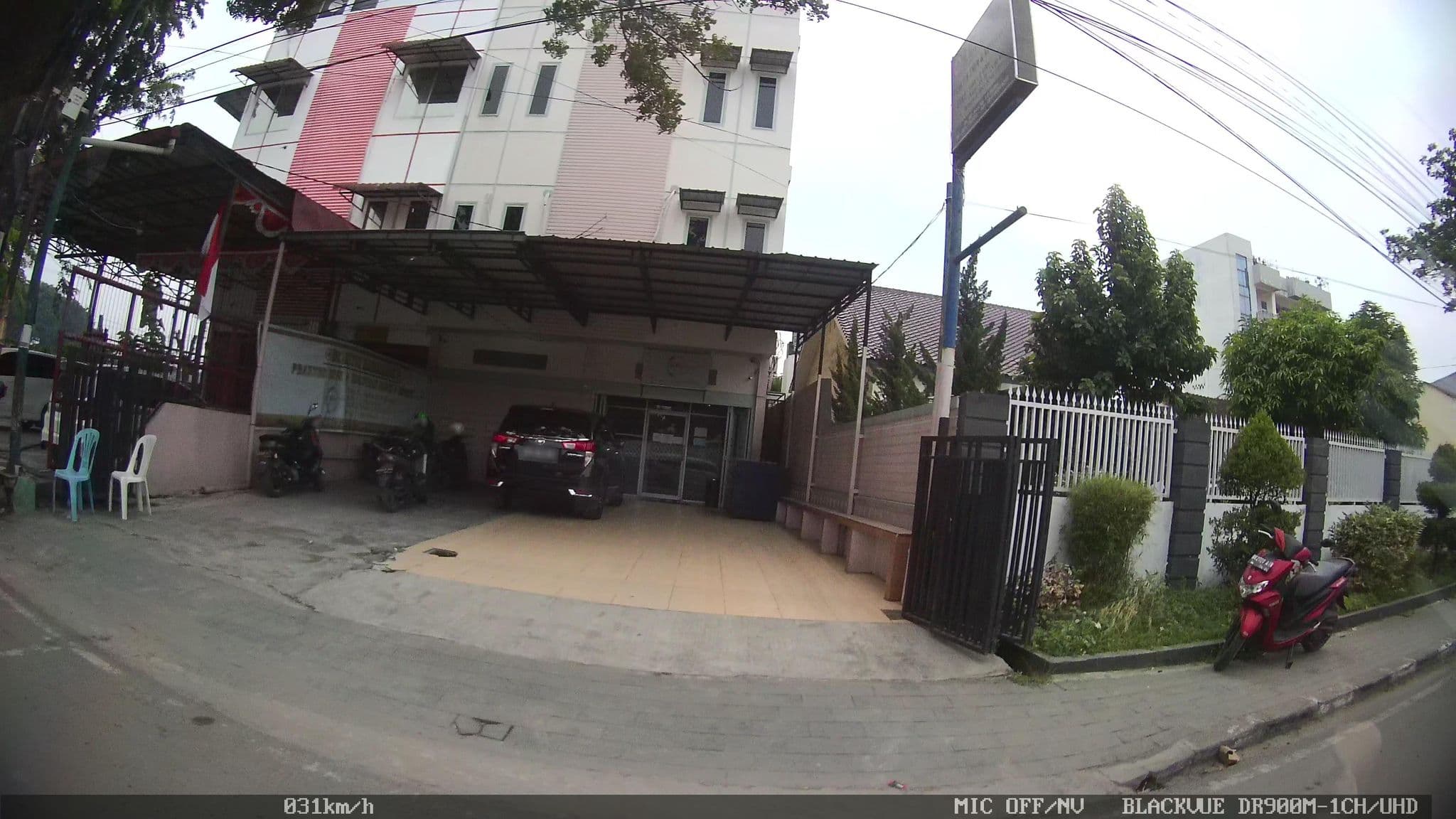 Street view near The Heroes Hotel, Medan — © kaart_2 (CC BY-SA · Mapillary)