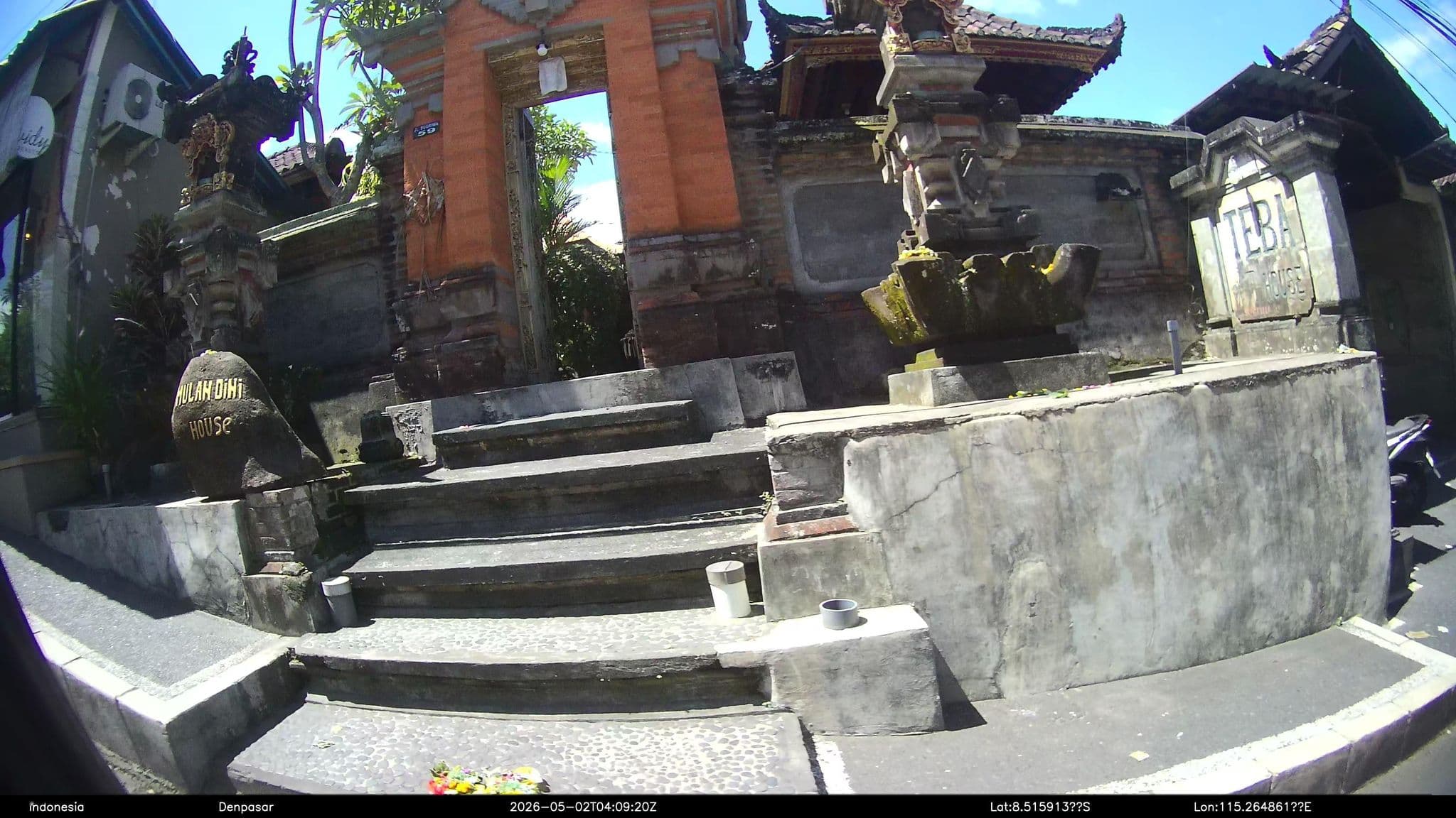 Street view near Pande Home Stay, Ubud — © Kaart---RIGHT (CC BY-SA · Mapillary)