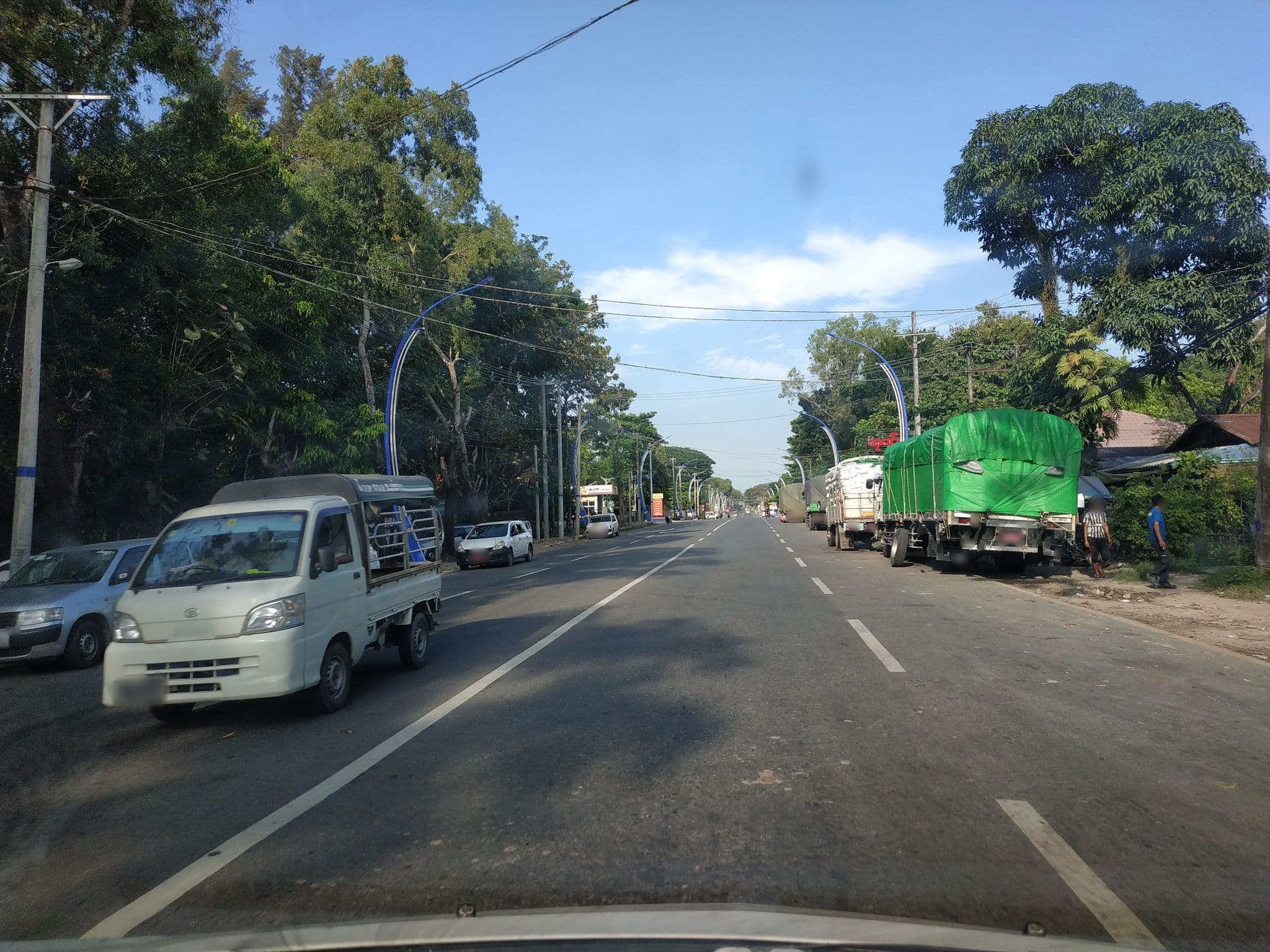 Street view near Thu Kha San - Gents Hostel (သုခစံ - အမျိုးသား အဆောင်), Pathein — © ckkw (CC BY-SA · Mapillary)