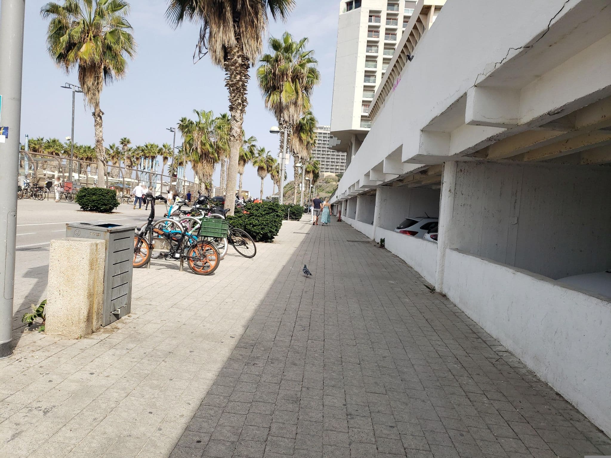 Street view near מלון לאונרדו גורדון ביץ' - Leonardo Gordon Beach, Tel Aviv — © mapfool (CC BY-SA · Mapillary)