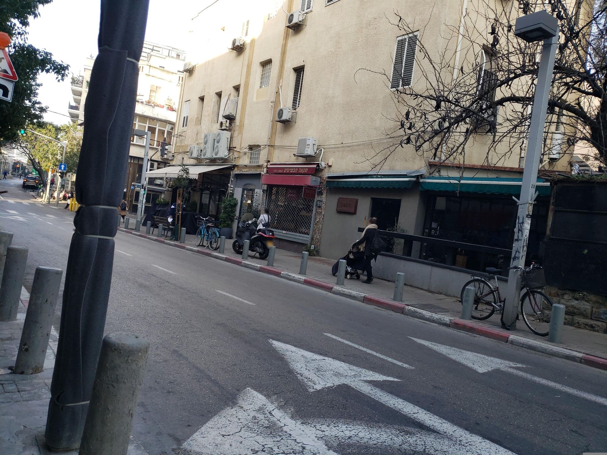 Street view near Chef Hostel, Tel Aviv — © mapfool (CC BY-SA · Mapillary)