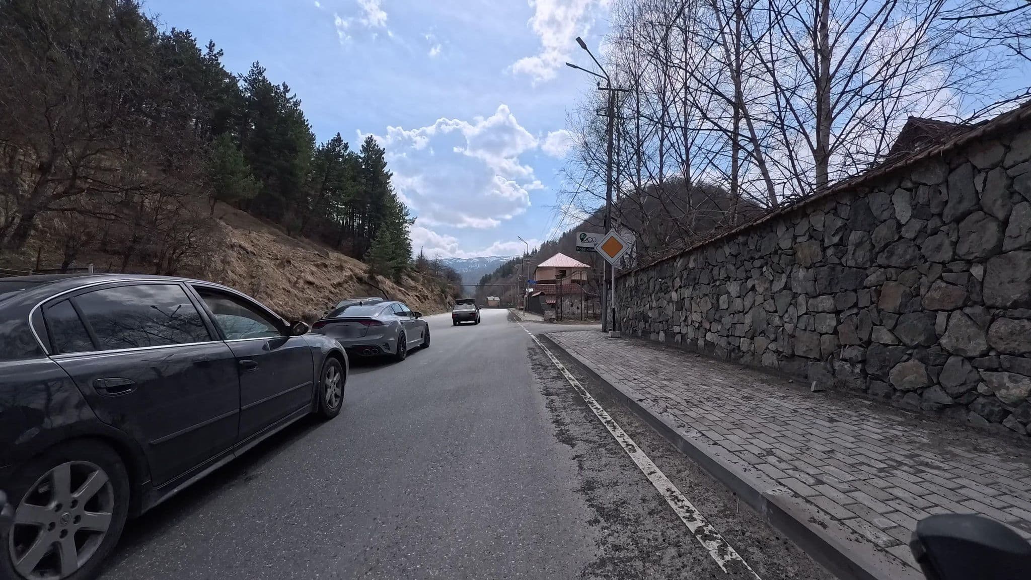 Street view near Eco Garden, Villa Jrvezh, Dilijan — © mos_next_door (CC BY-SA · Mapillary)