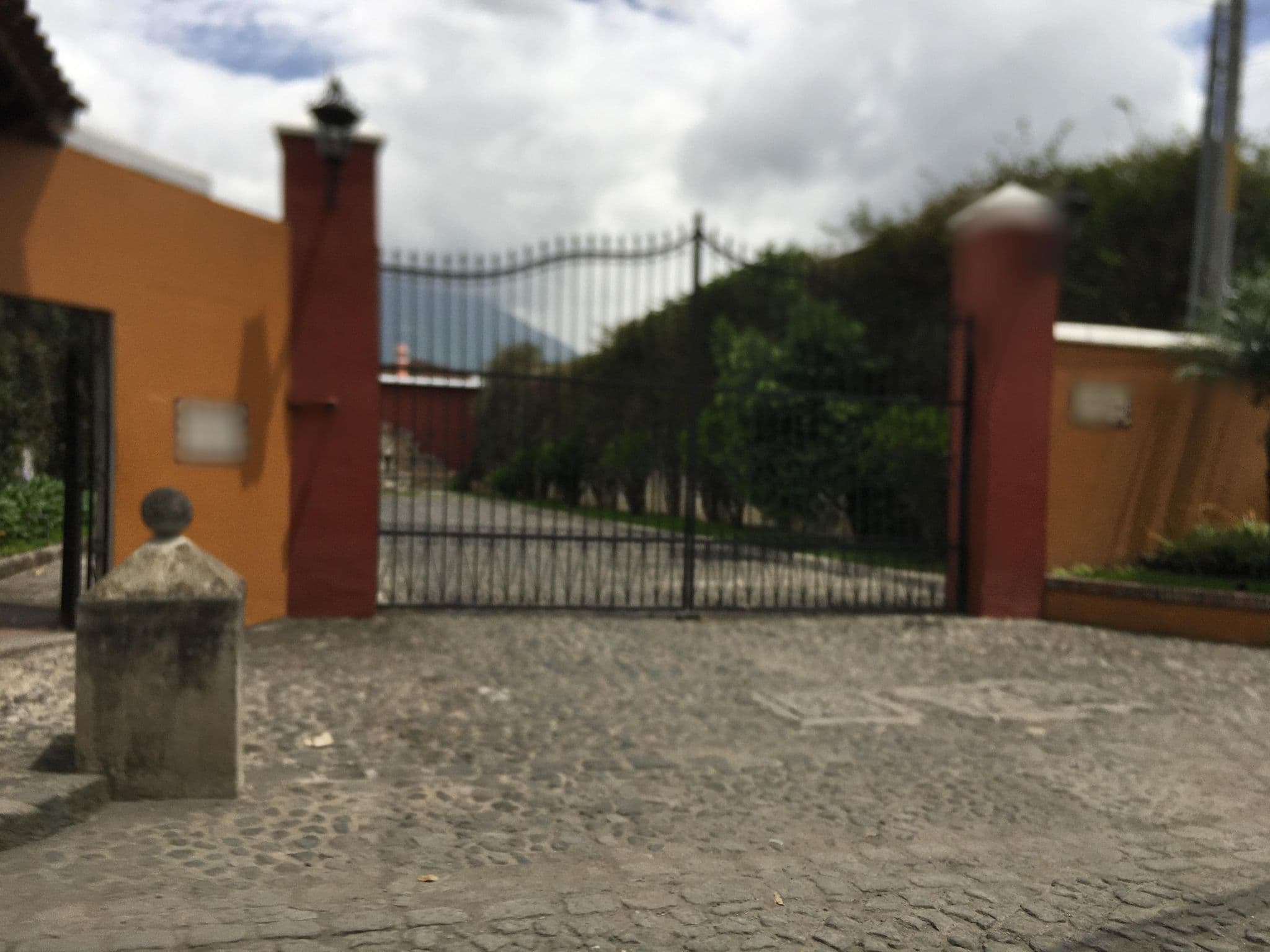 Street view near Bloom Guatemala, Antigua Guatemala — © jaas (CC BY-SA · Mapillary)