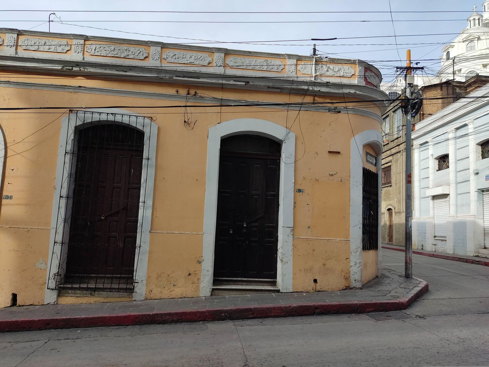Street view near Casa Capuano Guests, Quetzaltenango — © Anibal3366 (CC BY-SA · Mapillary)