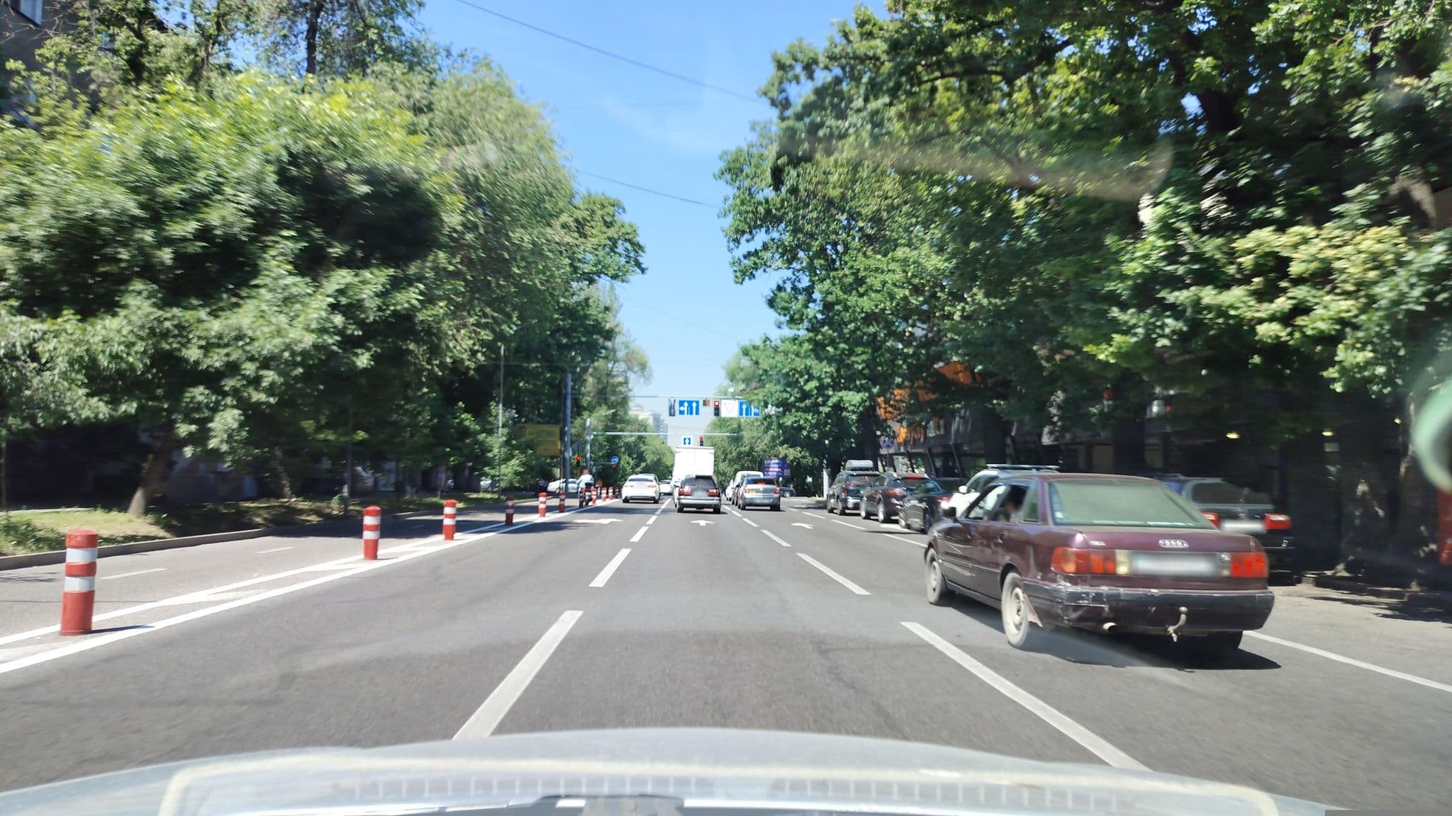 Street view near А6 Hostel, Almaty — © sevenmp (CC BY-SA · Mapillary)