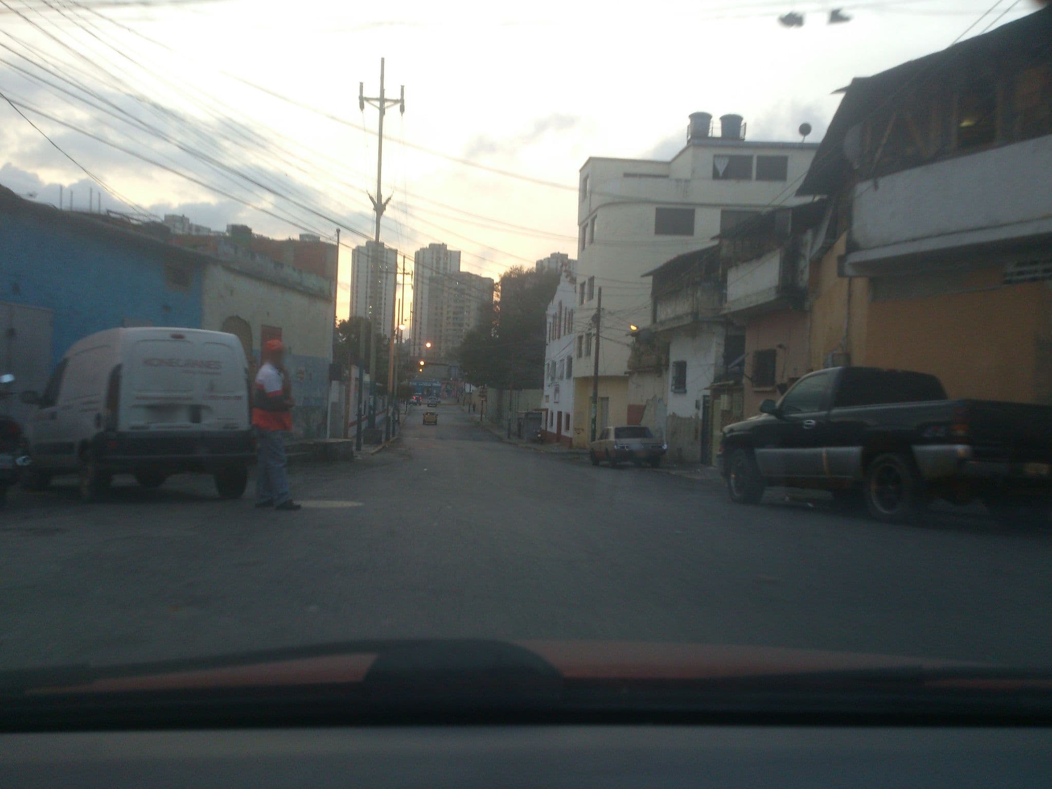 Street view near Posada Candida, Caracas — © albertoq (CC BY-SA · Mapillary)