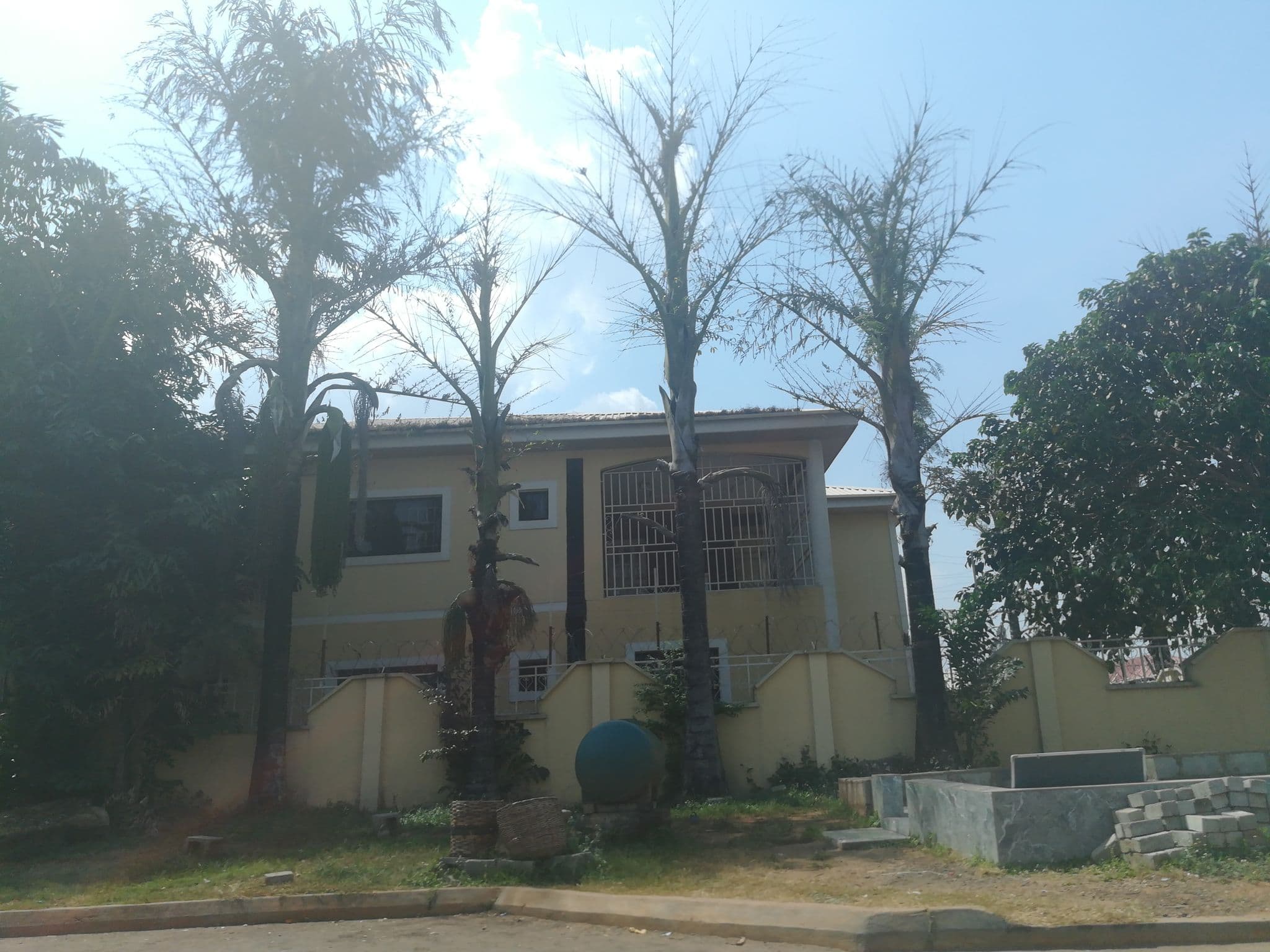Street view near New City Hotel, Abuja — © ralebipim (CC BY-SA · Mapillary)