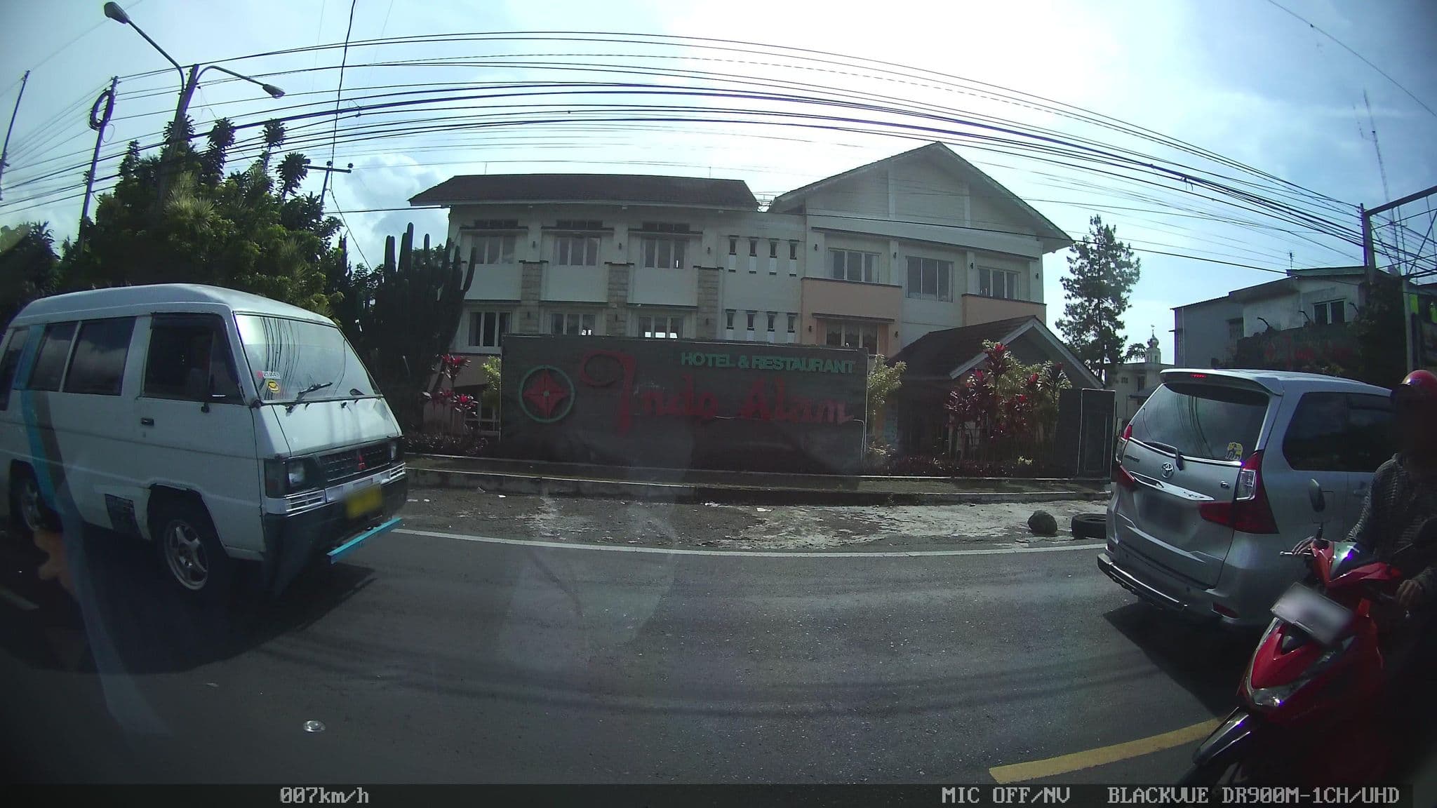 Street view near Hotel Indo Alam, Cianjur — © kaart_2 (CC BY-SA · Mapillary)