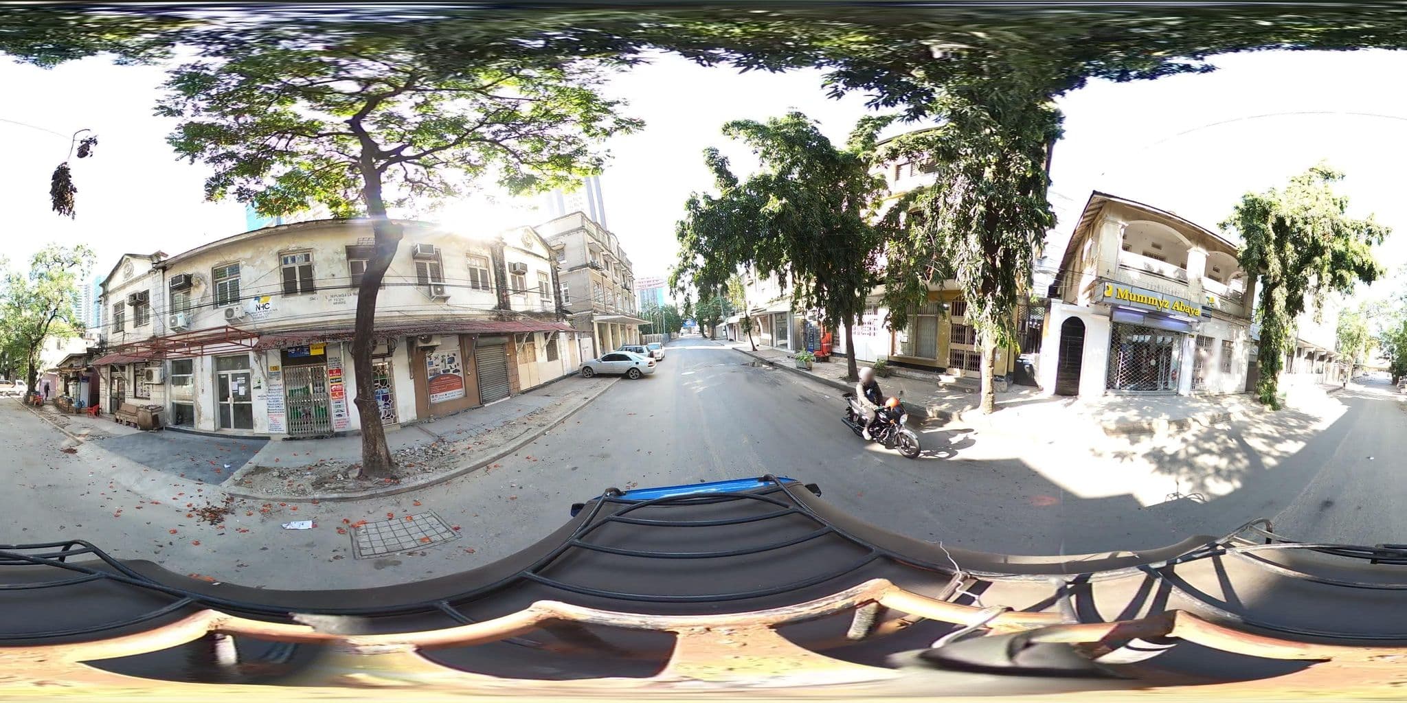 Street view near Magnolia Suites B&B, Dar es Salaam — © OMDTZ1 (CC BY-SA · Mapillary)