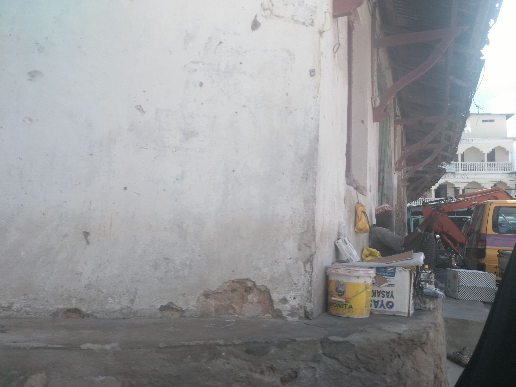 Street view near Malindi Guest House, Zanzibar — © ralebipim (CC BY-SA · Mapillary)
