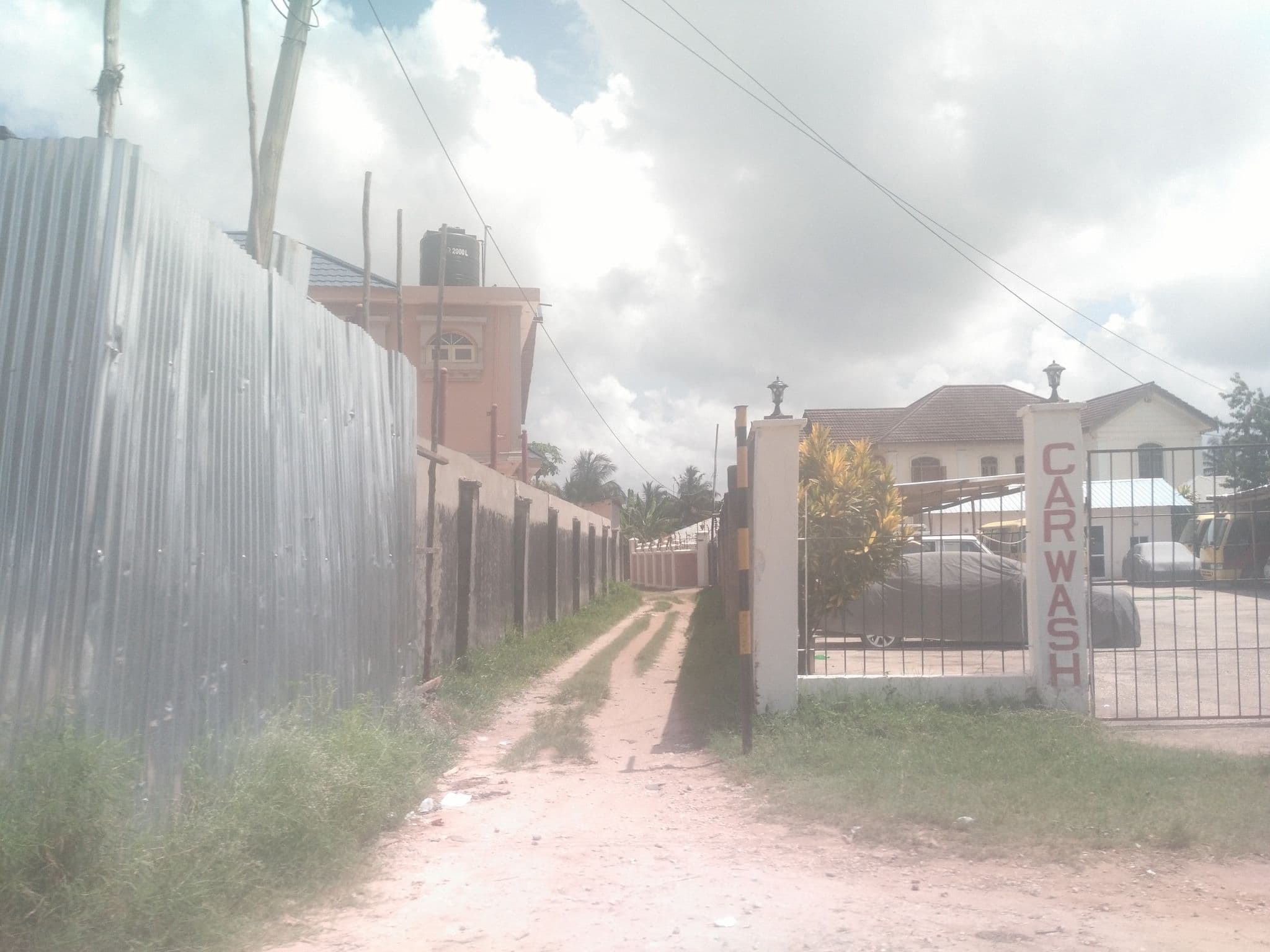 Street view near skyport villa, Zanzibar — © ralebipim (CC BY-SA · Mapillary)