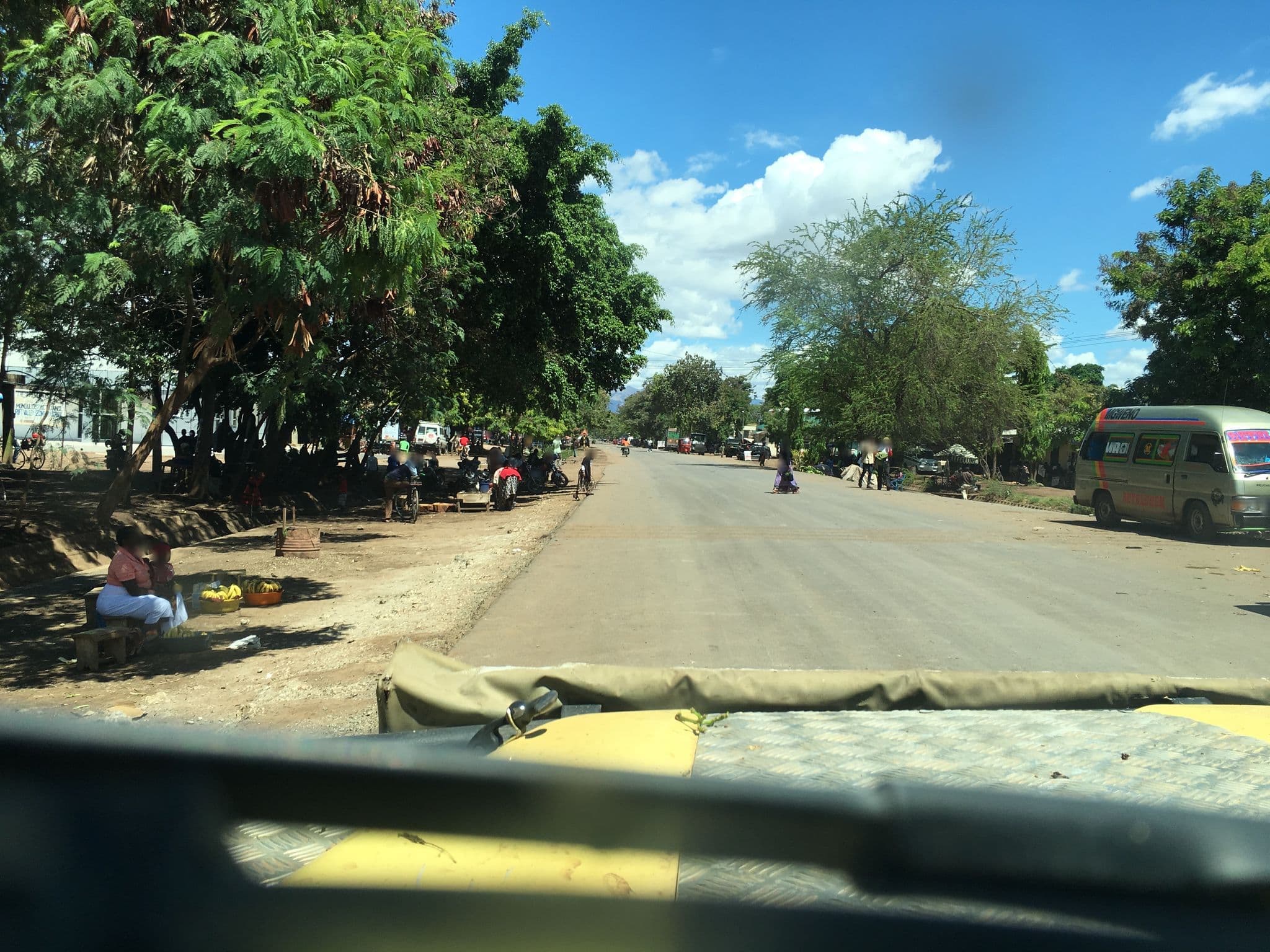 Street view near Nsya Lodge & Camp-Mt-wa-Mbu Tanzania, Mto wa Mbu — © cparg (CC BY-SA · Mapillary)
