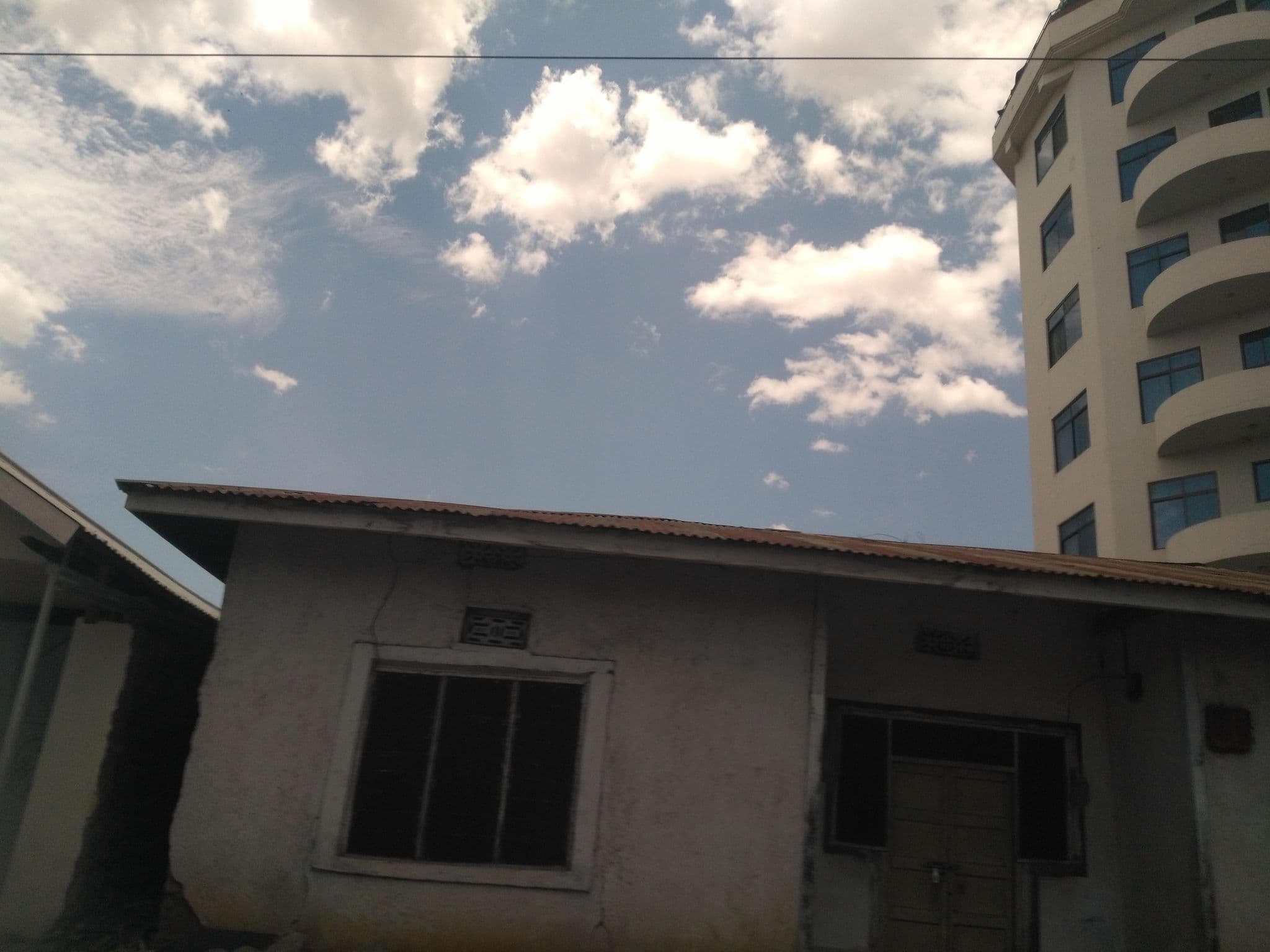 Street view near The Golden Pigeon Hotel & Spa, Mwanza — © ralebipim (CC BY-SA · Mapillary)