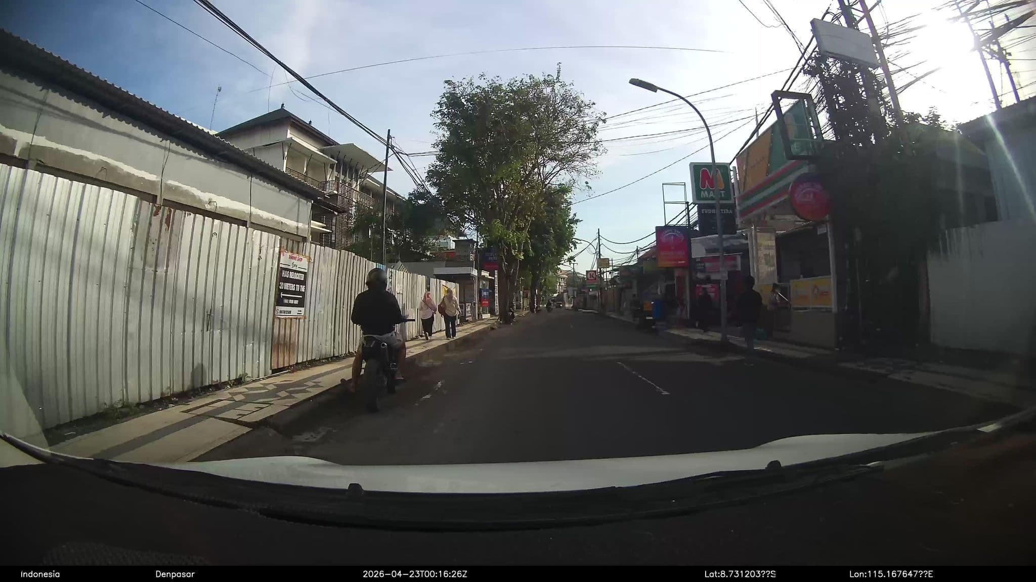 Street view near Bedbunkers Hostel 2, Kuta