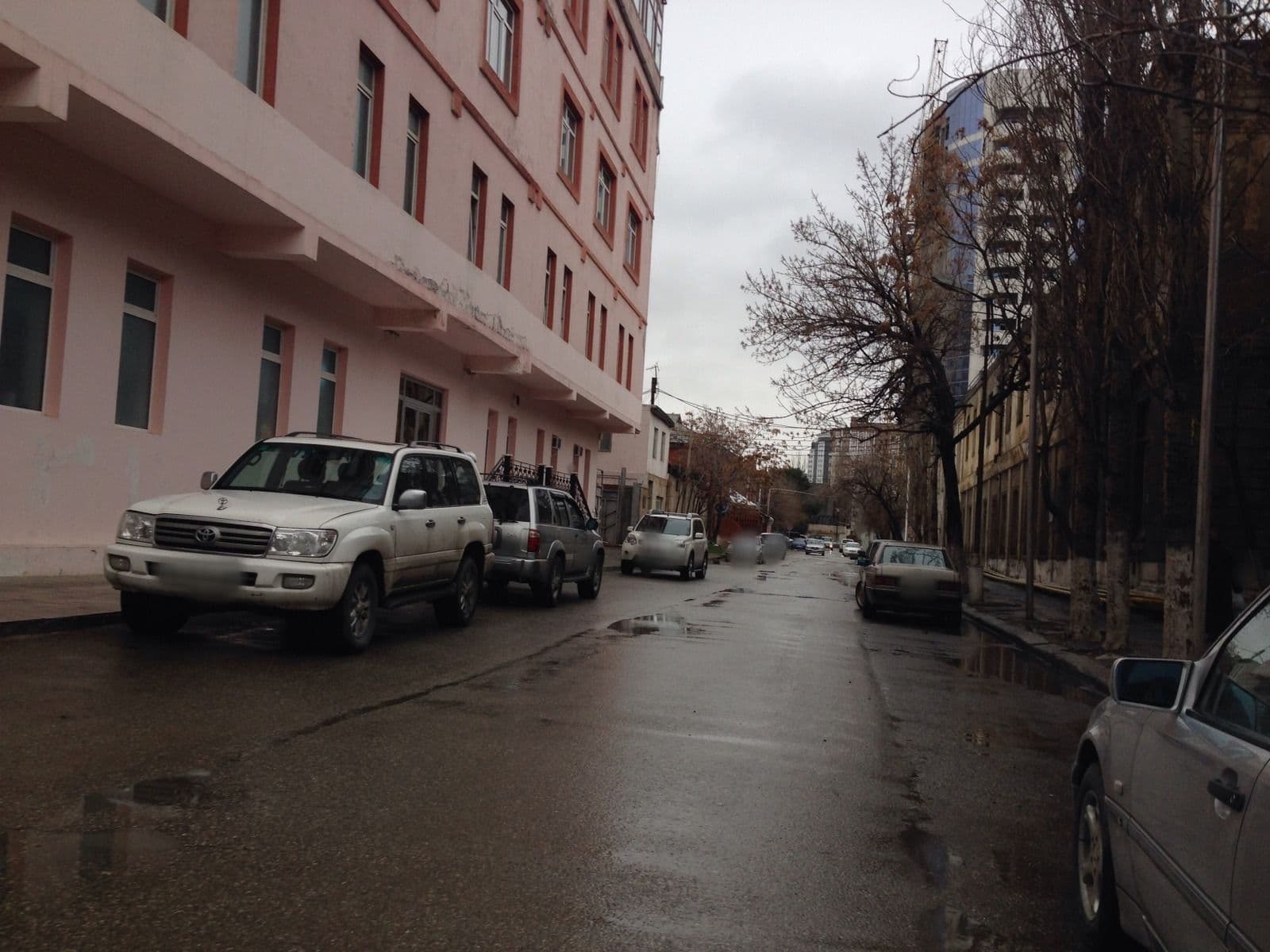 Street view near REY Hotel, Baku — © geomapper69 (CC BY-SA · Mapillary)
