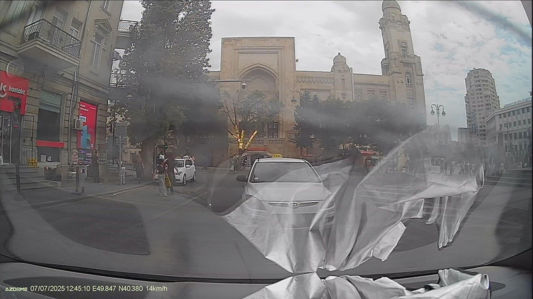 Street view near Benn Hostel, Baku — © aydinff (CC BY-SA · Mapillary)