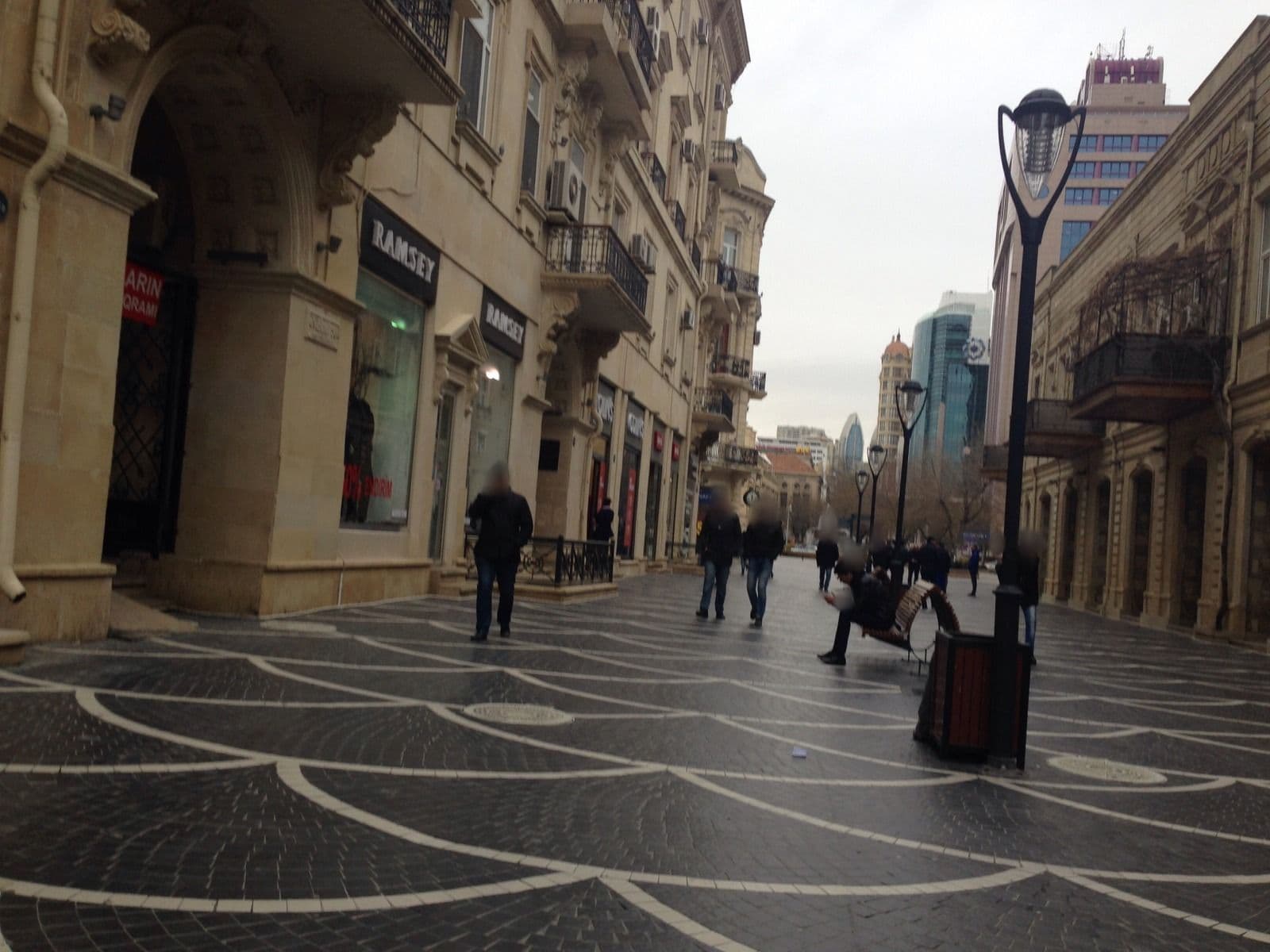 Street view near Paradise Hostel, Baku — © geomapper69 (CC BY-SA · Mapillary)