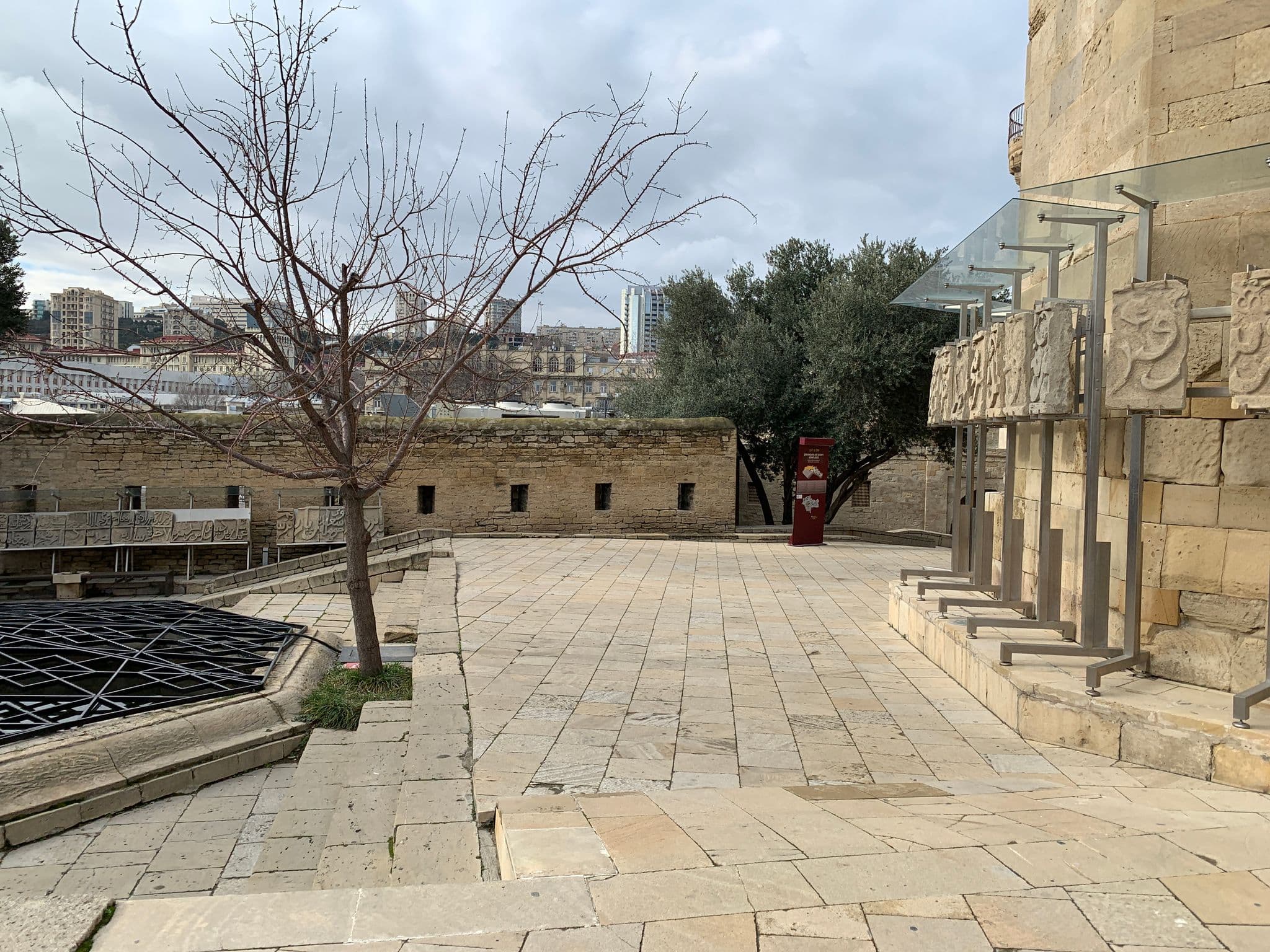 Street view near Dalan Infinity Space, Badamdar — © robot8a (CC BY-SA · Mapillary)