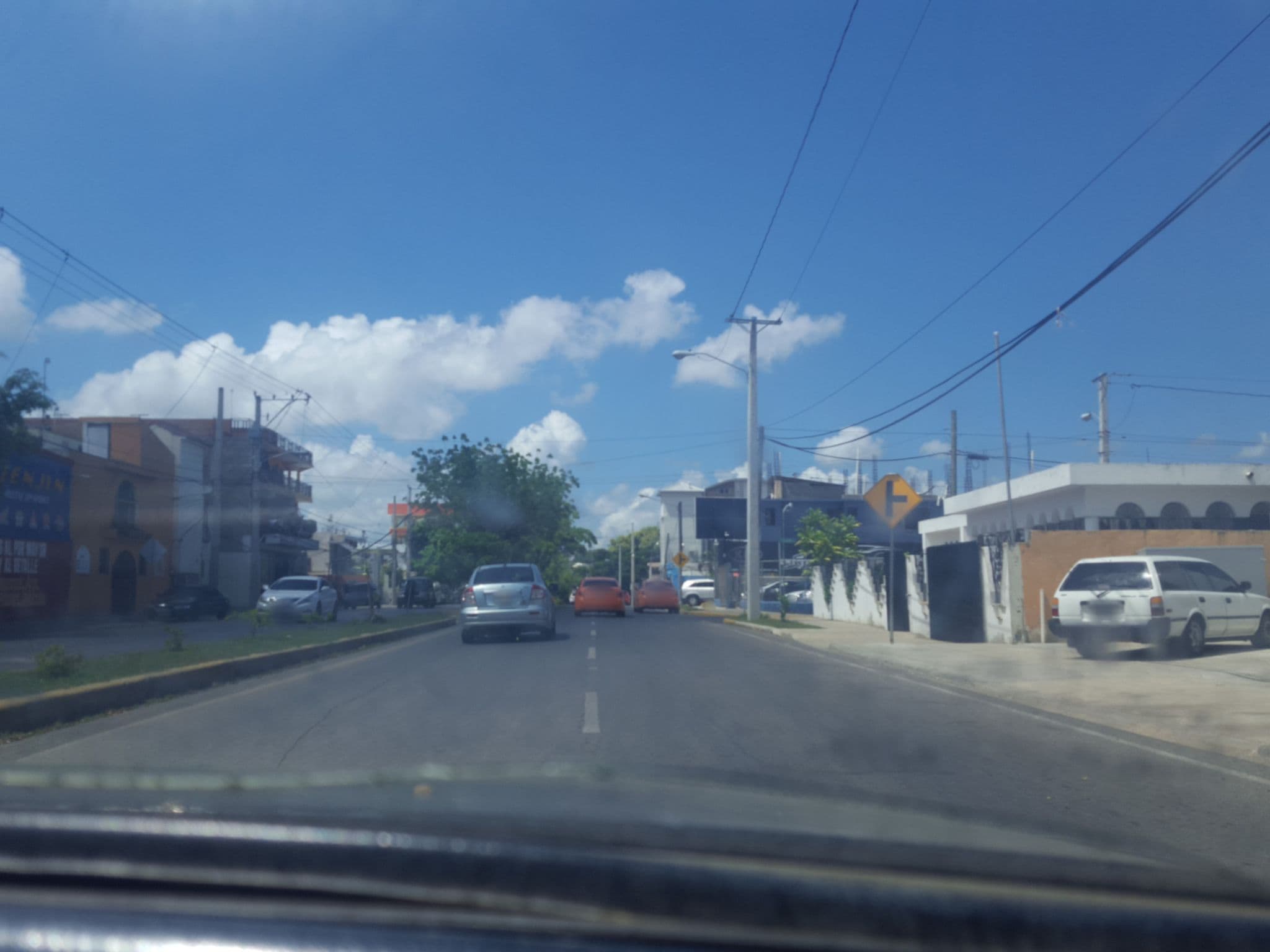 Street view near Brian Suites Hotel Boutique, Santiago de los Caballeros — © mapeosantiago (CC BY-SA · Mapillary)