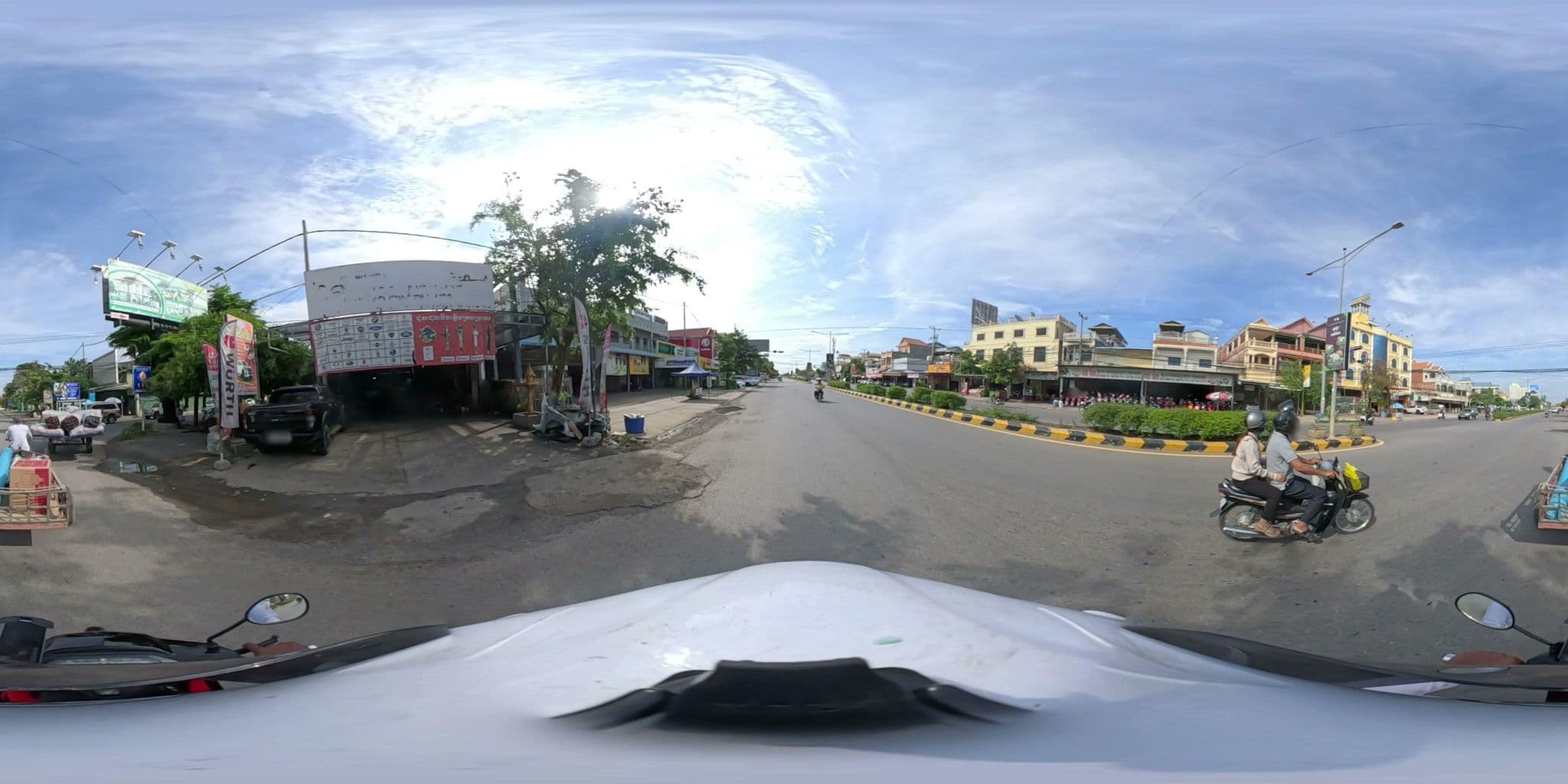 Street view near Chan Sothea Guest house, Battambang — © vteck (CC BY-SA · Mapillary)