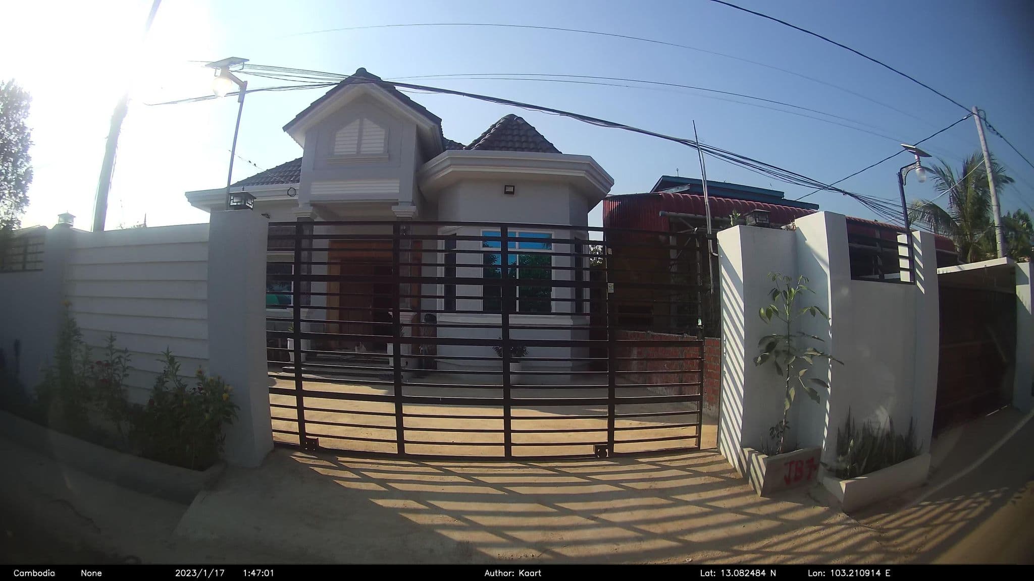 Street view near Home Sarom, Battambang — © kaart_2 (CC BY-SA · Mapillary)
