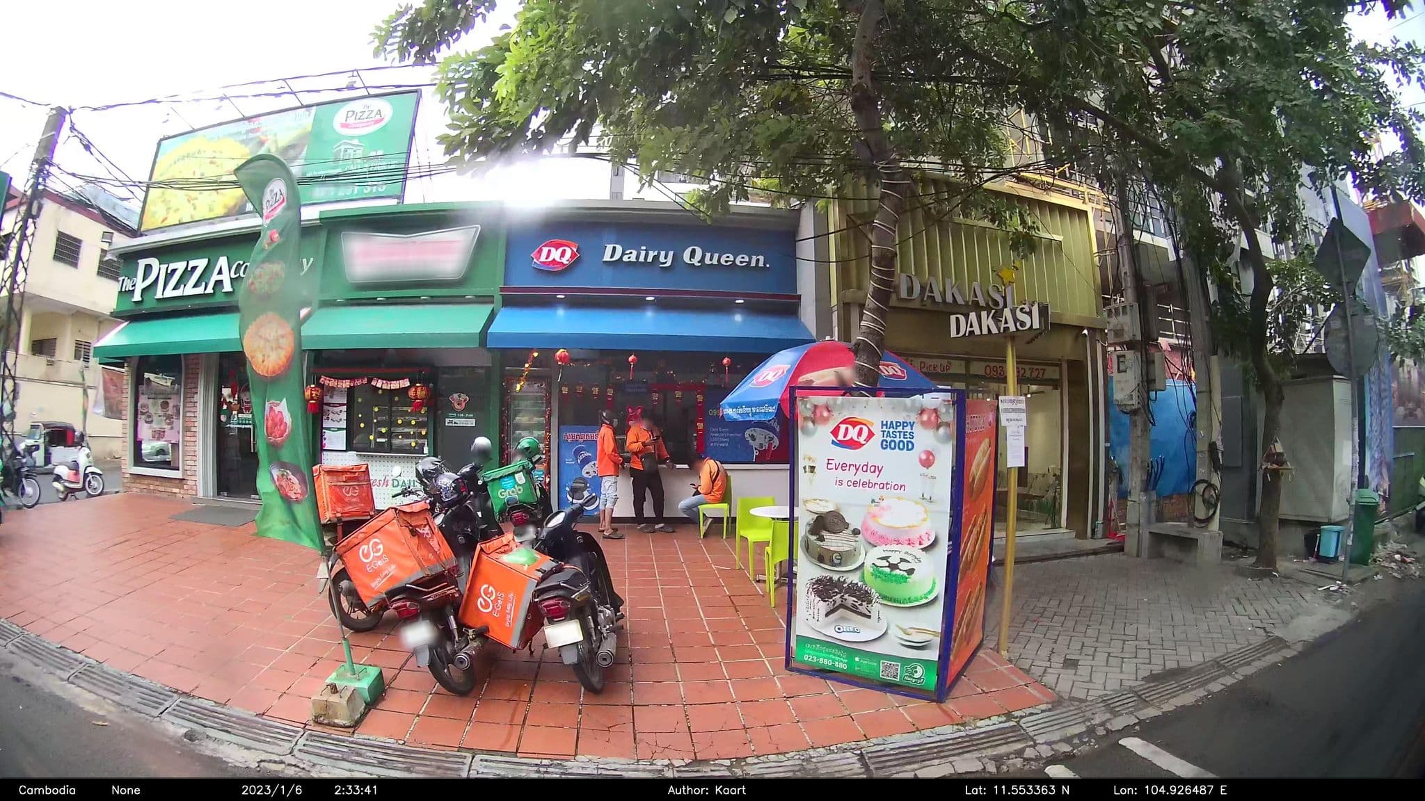 Street view near Novotel Phnom Penh BKK 1, Phnom Penh — © kaart_2 (CC BY-SA · Mapillary)