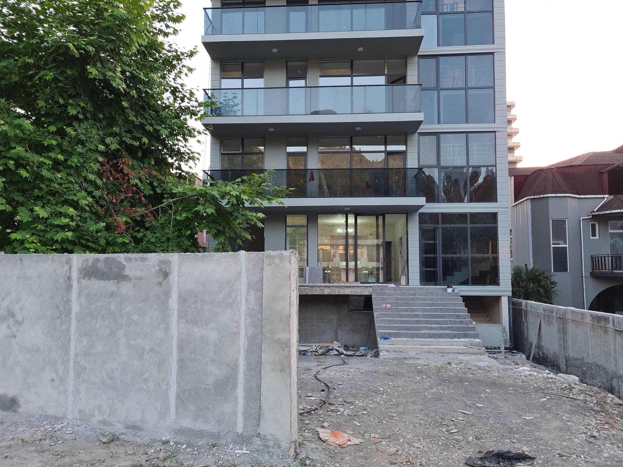 Street view near Gray side home, Batumi — © leesoft (CC BY-SA · Mapillary)