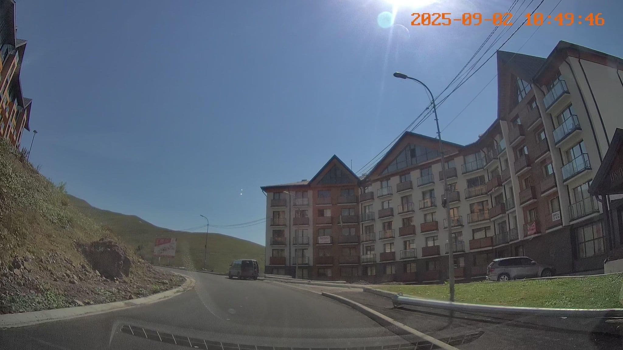 Street view near twins apartment delux, Gudauri — © bdgwl (CC BY-SA · Mapillary)
