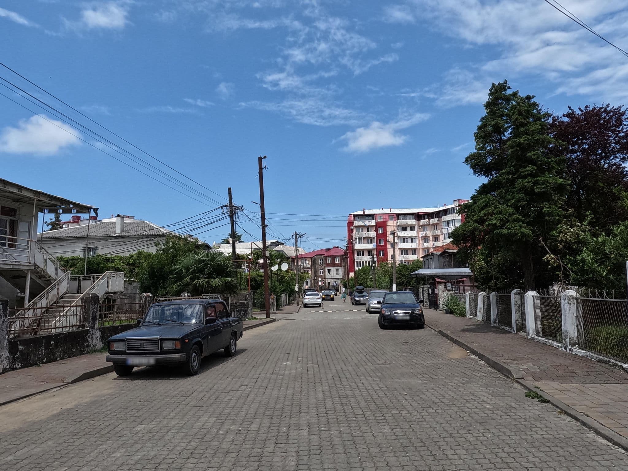 Street view near Zaza’s hotel, Kobuleti — © lucomsky (CC BY-SA · Mapillary)