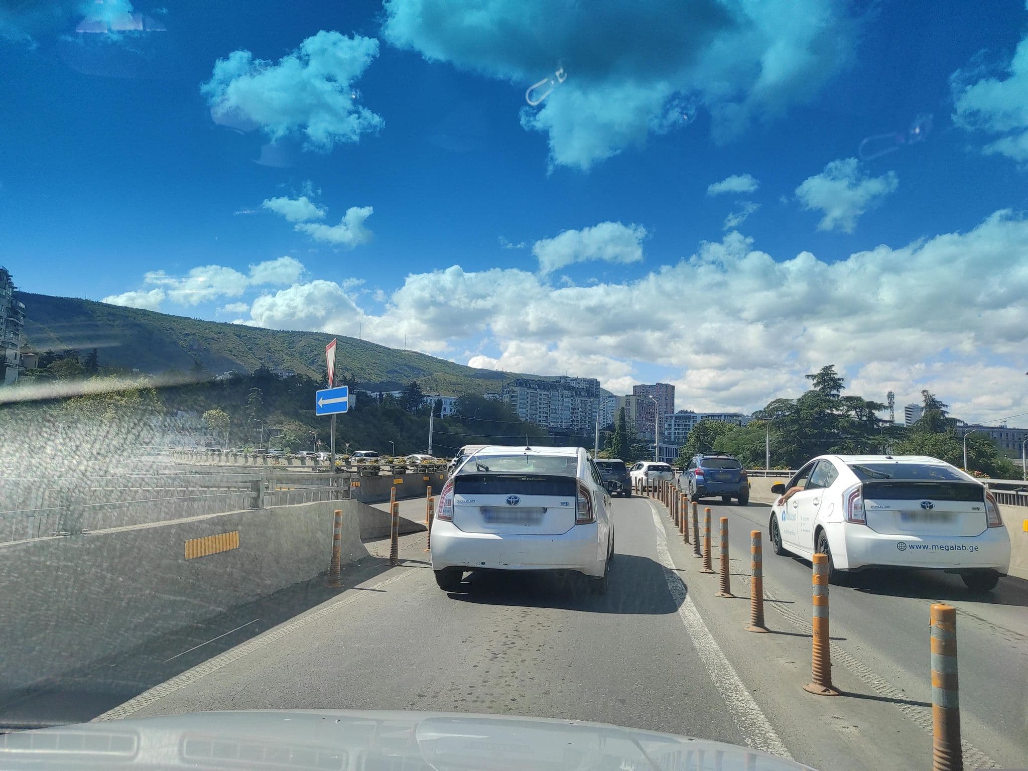 Street view near Capsule Hotel Happy lounge, Okroq’ana — © David_Osipov (CC BY-SA · Mapillary)