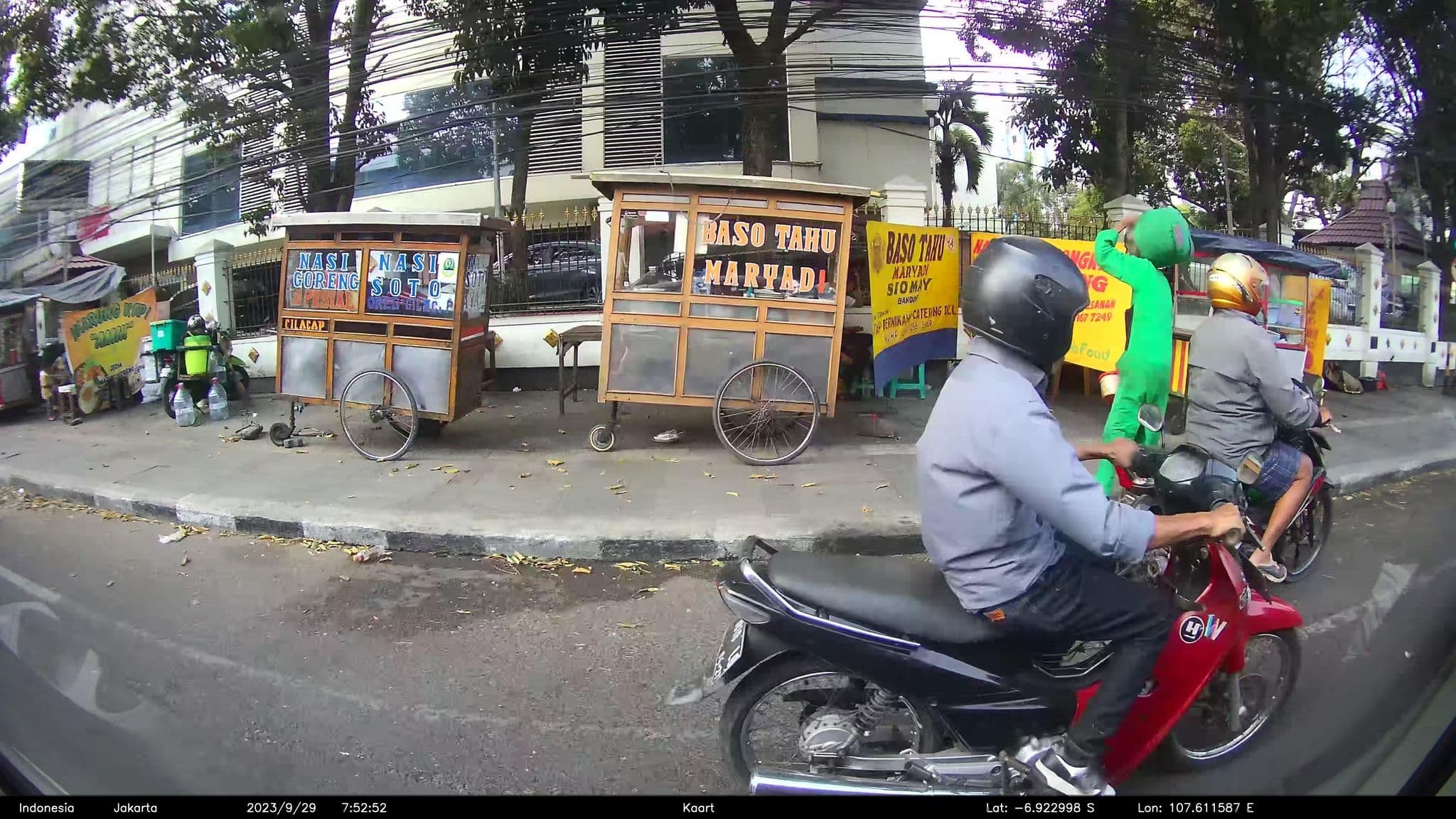 Street view near Hotel Lengkong, Bandung