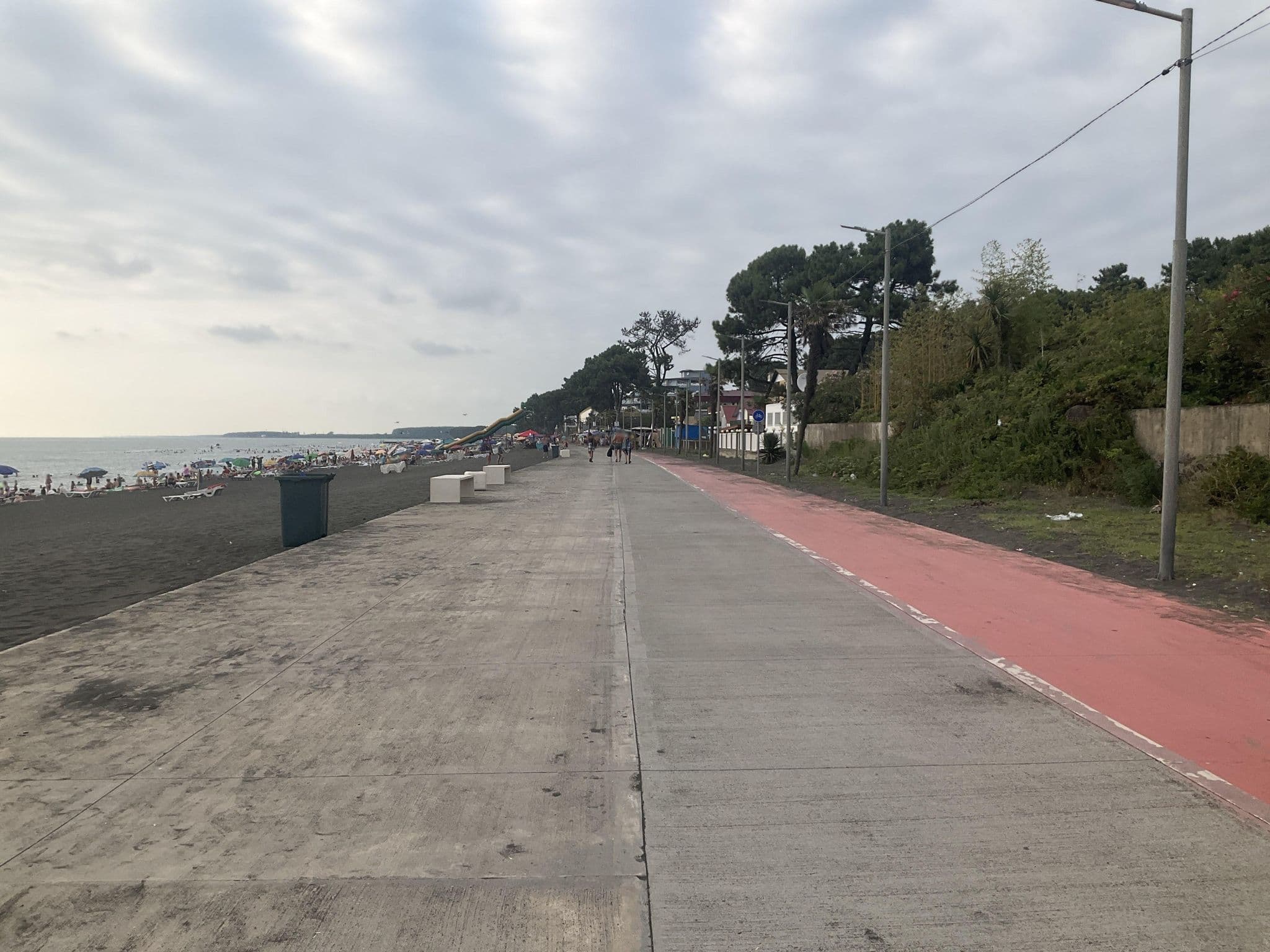 Street view near Claude Monet Beach Hotel, Ureki — © thelastofmaddogs (CC BY-SA · Mapillary)