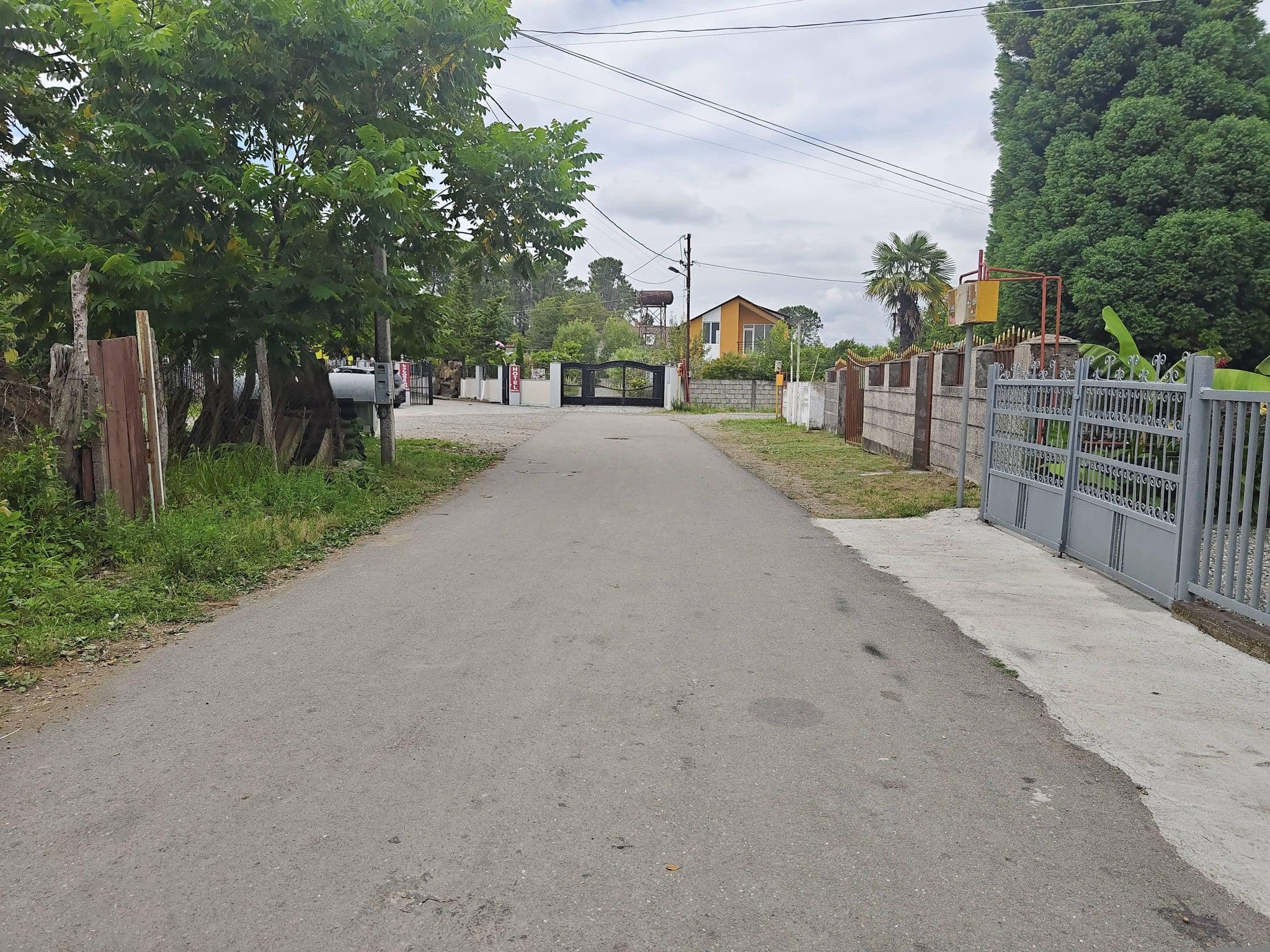 Street view near Hotel DEA, Ureki — © thelastofmaddogs (CC BY-SA · Mapillary)