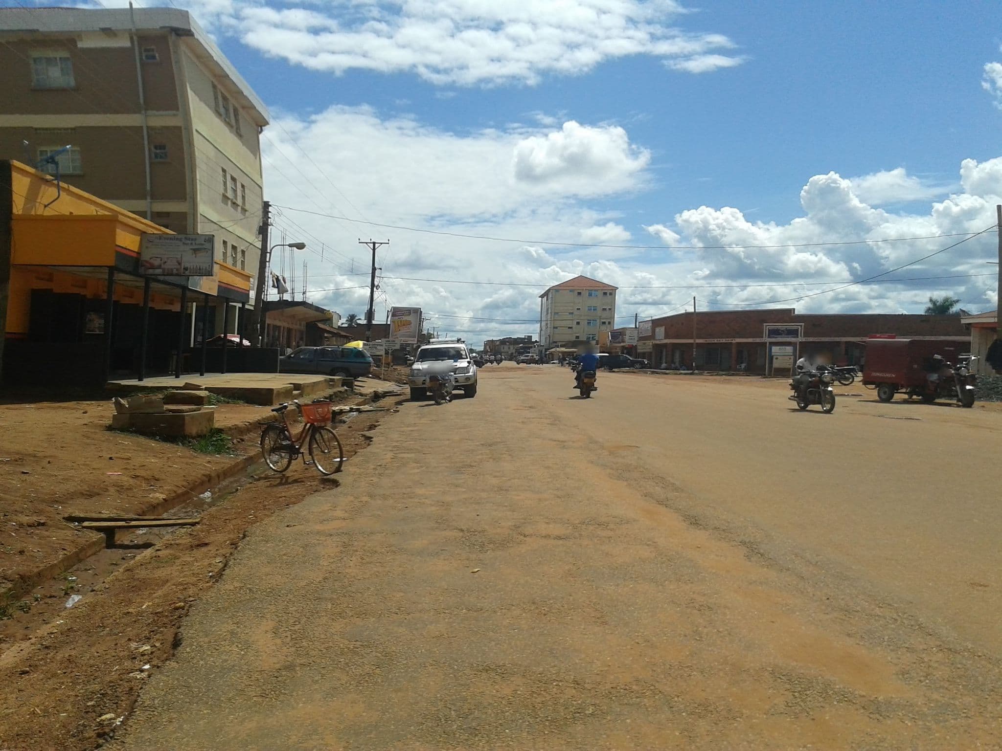 Street view near Gulu Crystal Hotel, Gulu — © juweni (CC BY-SA · Mapillary)