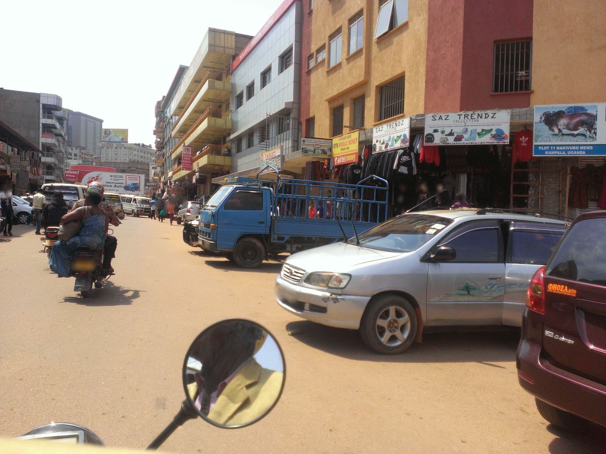 Street view near Victoria Mews Hotel, Kampala — © klain890 (CC BY-SA · Mapillary)