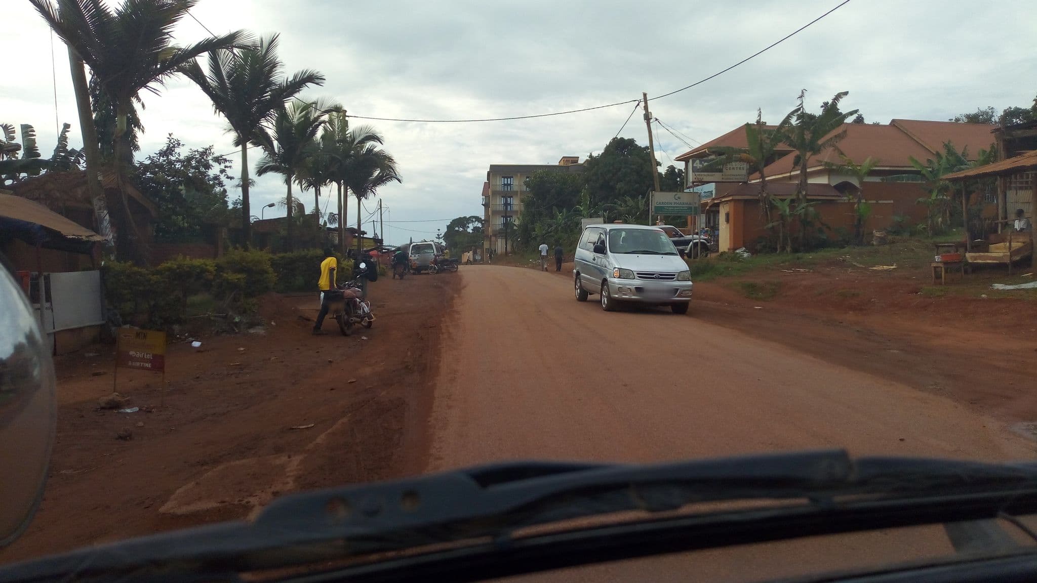 Street view near Kaloni Hotels ltd, Seeta., Mukono — © jozef020 (CC BY-SA · Mapillary)