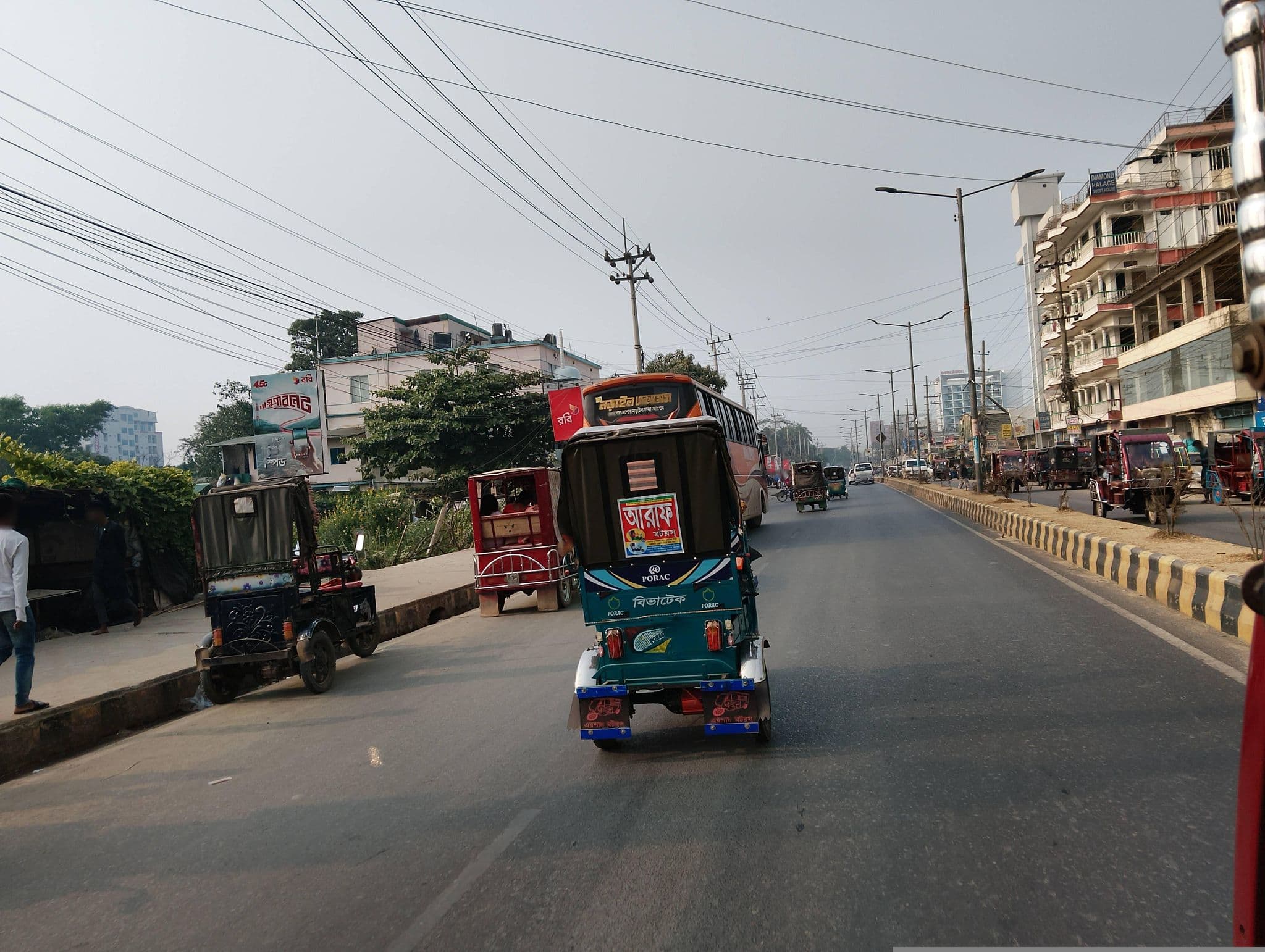 Street view near The Swiss Hotel & Resort, Cox’s Bāzār — © SamsulArafin (CC BY-SA · Mapillary)