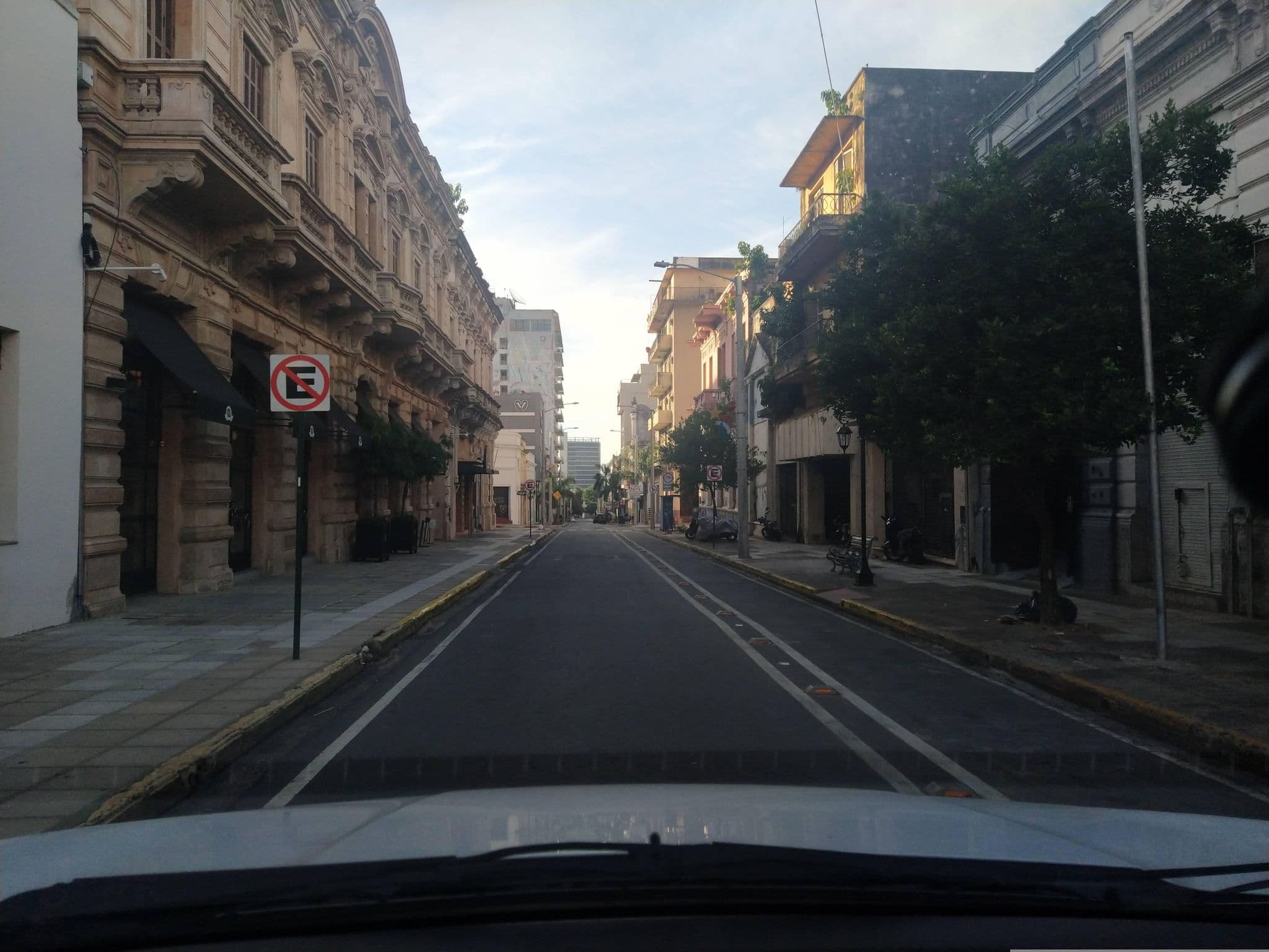 Street view near Palmaroga Hotel Asuncion, Tapestry Collection by Hilton, Asunción — © jjorrge (CC BY-SA · Mapillary)