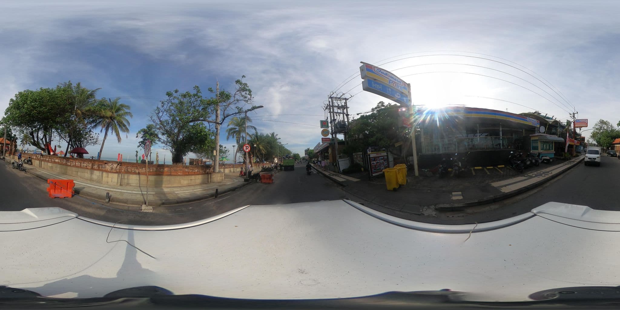 Street view near Kutabex Beach Front Hotel, Kuta