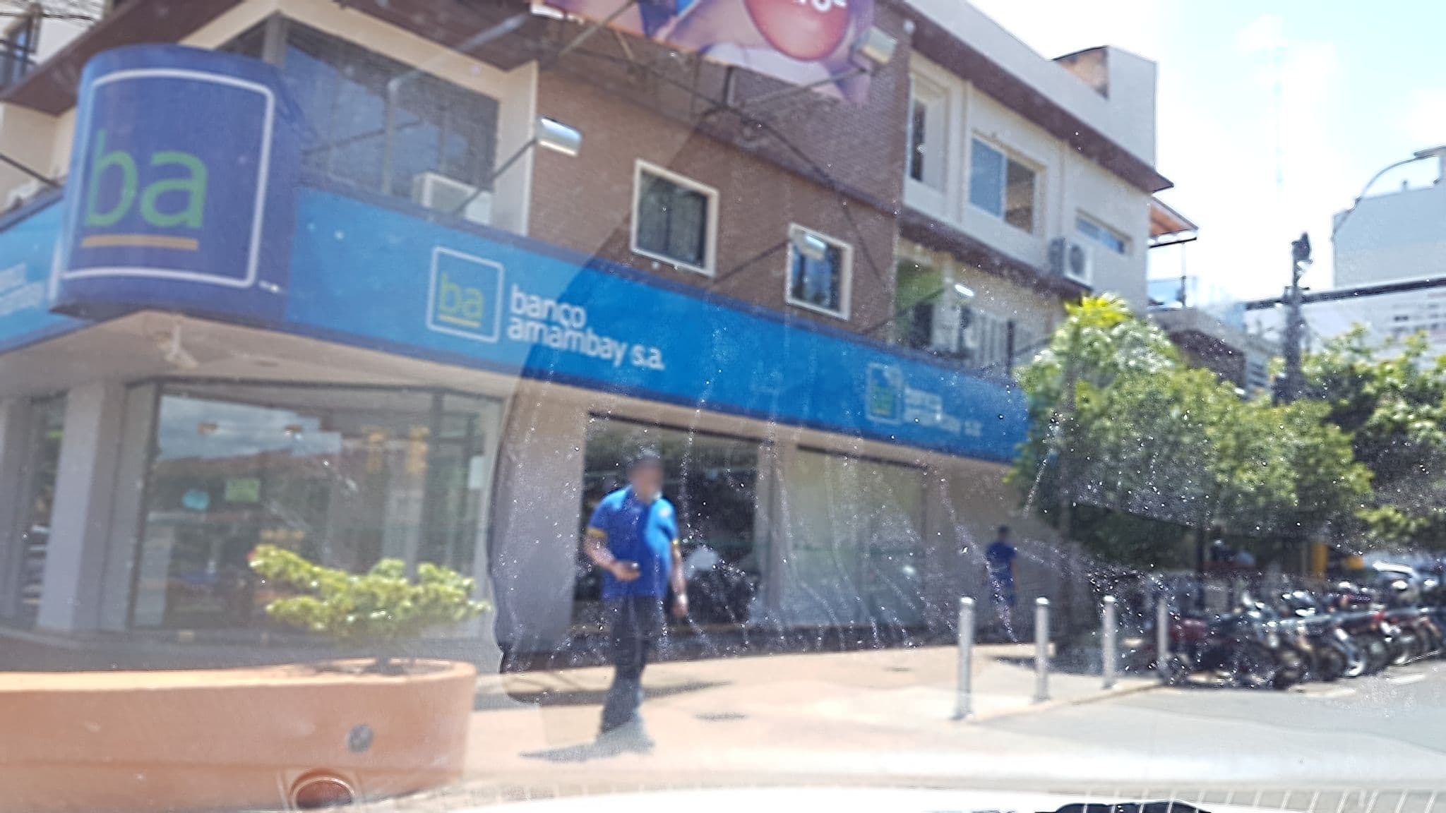 Street view near Hotel Rio Dorado, Encarnación — © ancho85 (CC BY-SA · Mapillary)