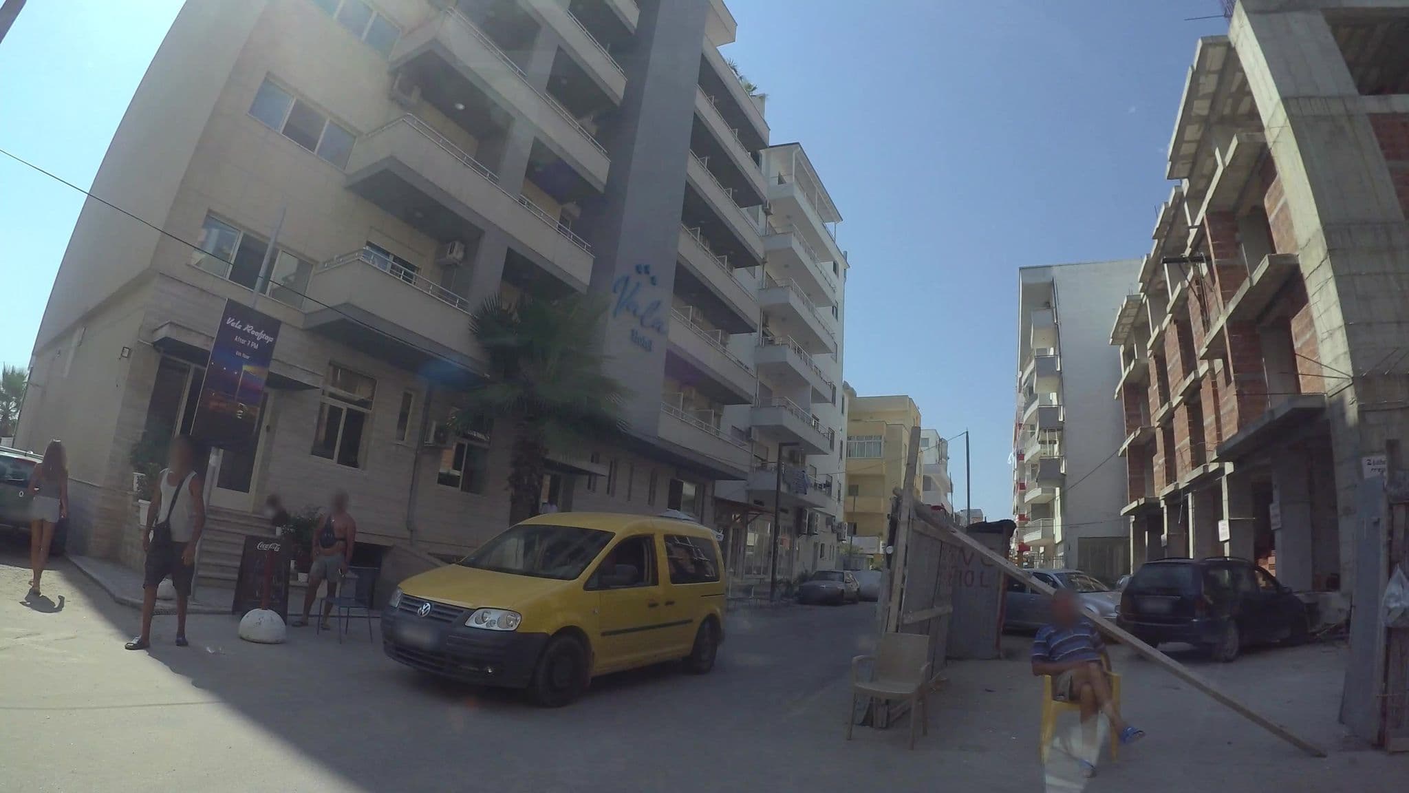Street view near Hotel Zanzi Durrës, Rrashbull — © kaart_3 (CC BY-SA · Mapillary)