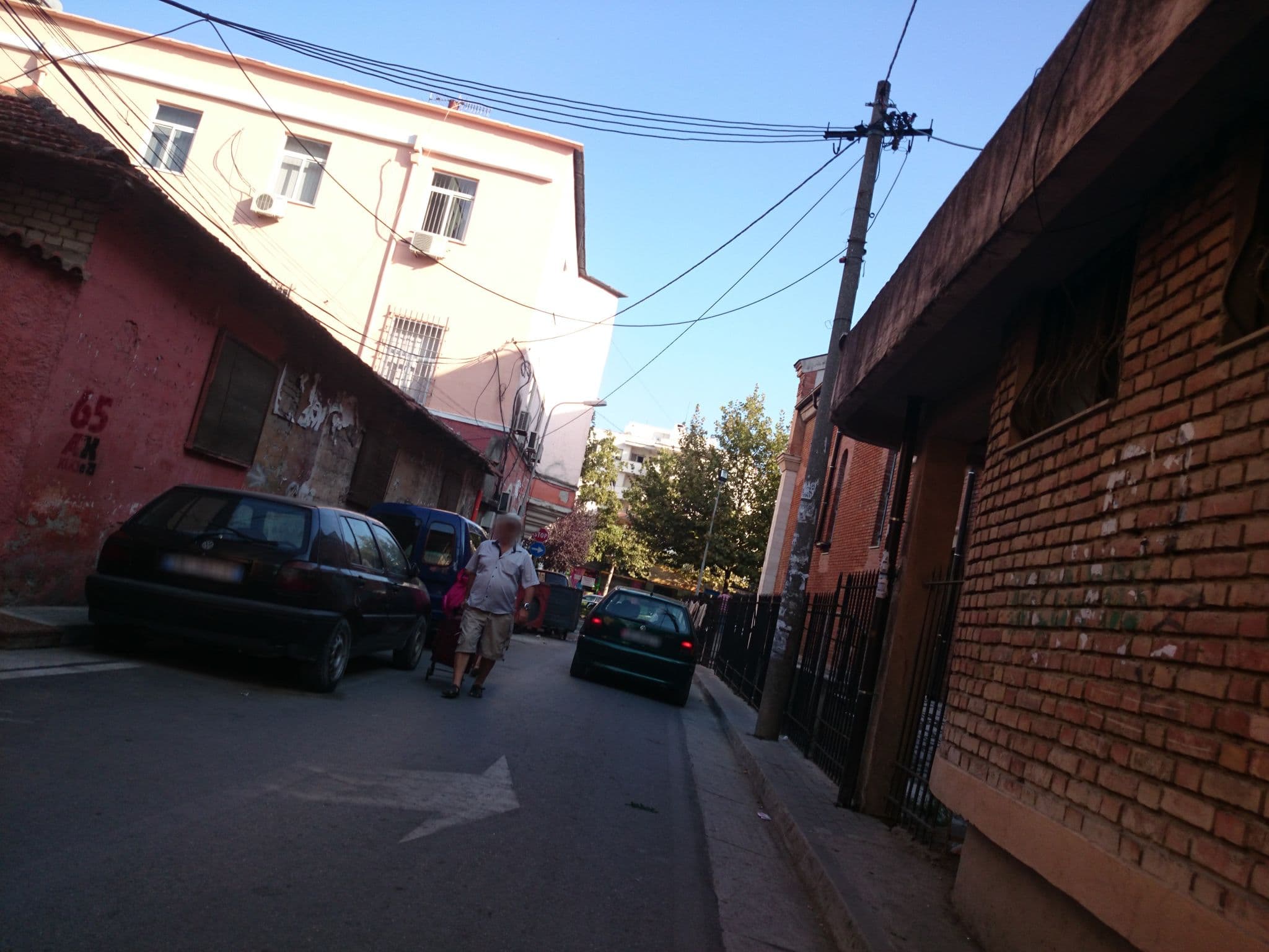 Street view near Ener Studios Urban Stay, Tirana, Tirana — © malenki (CC BY-SA · Mapillary)