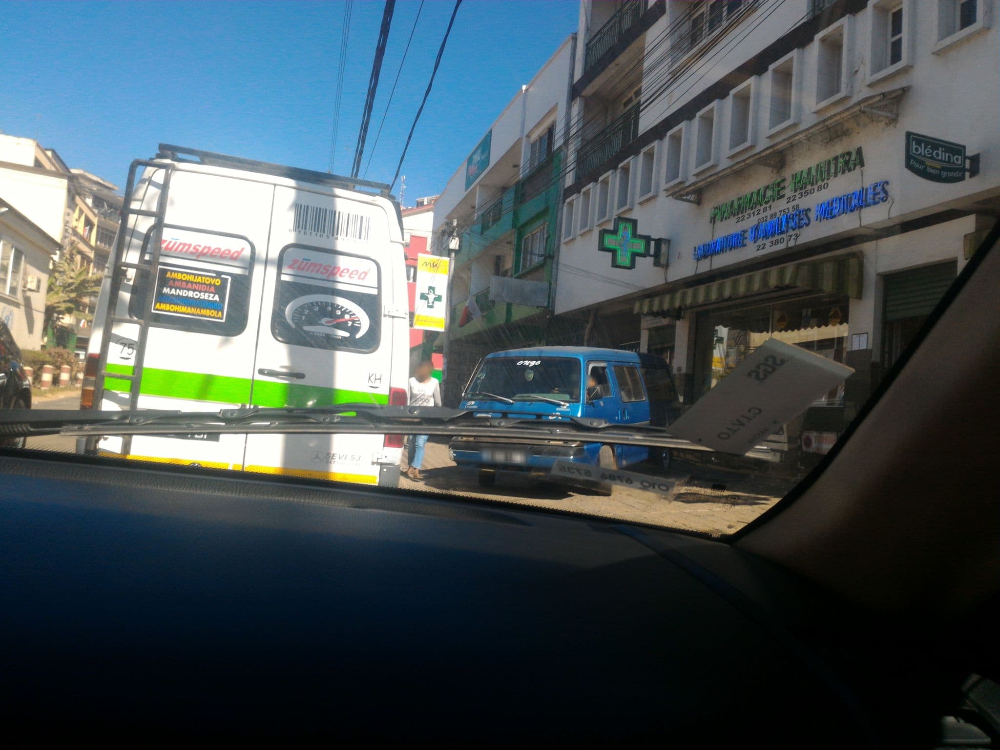Street view near A l'hotel ambanidia antananarivo, Antananarivo — © kassie (CC BY-SA · Mapillary)