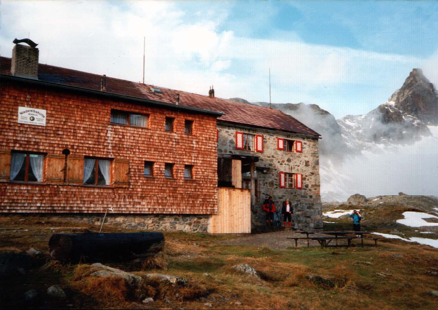 Niederelbehütte (via Wikimedia Commons, CC BY-SA 3.0)