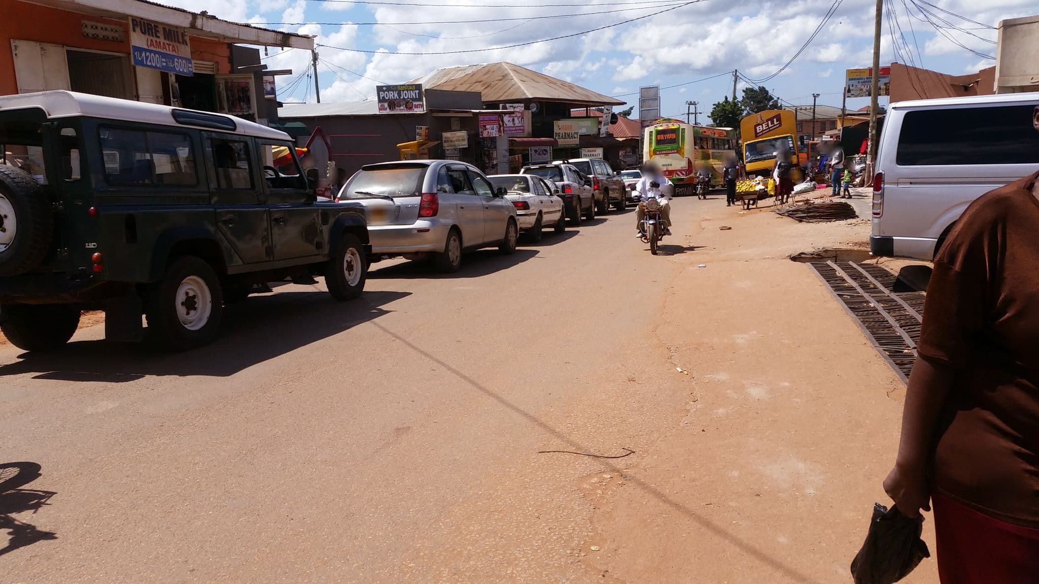 Street view near Eastern Route Hotel, Kireka — © nyagoalex (CC BY-SA · Mapillary)