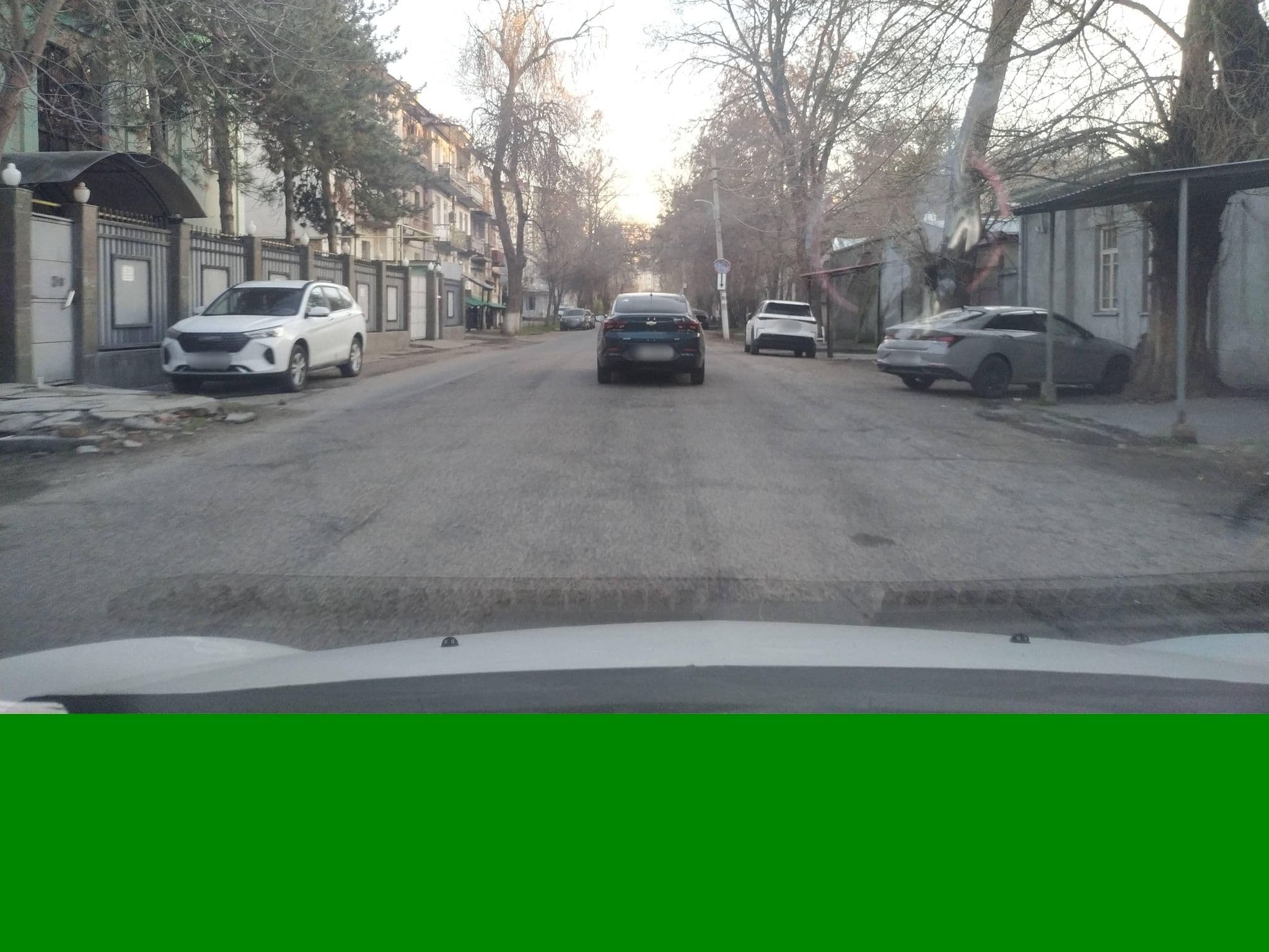 Street view near Hostella, Yunusobod — © sirojiddin520 (CC BY-SA · Mapillary)