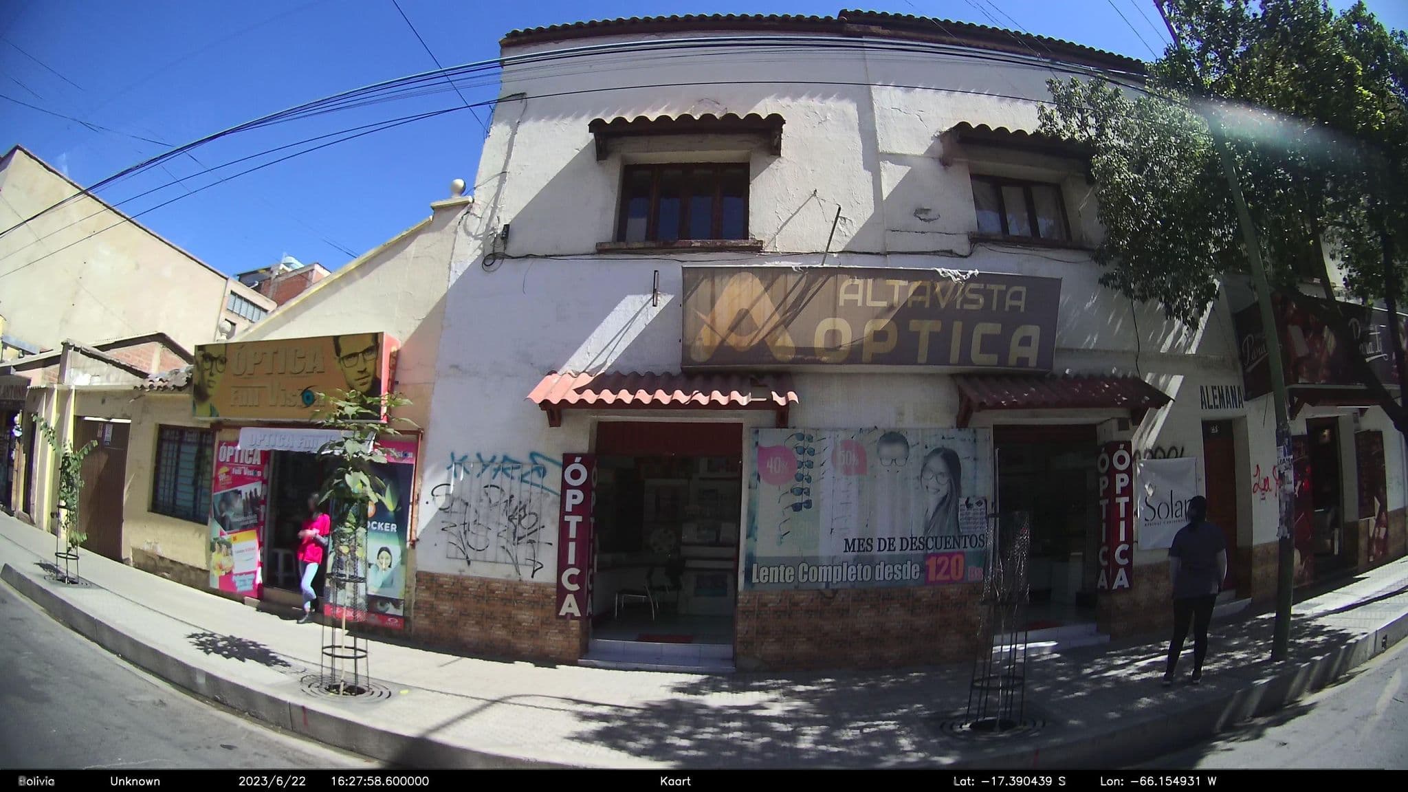 Street view near Olga's Hotel, Cochabamba — © kaart_2 (CC BY-SA · Mapillary)